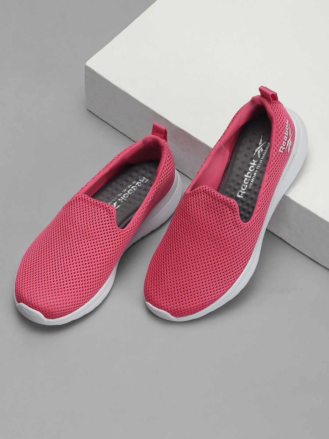 Reebok Women Inbound Slip On W Walking Shoes