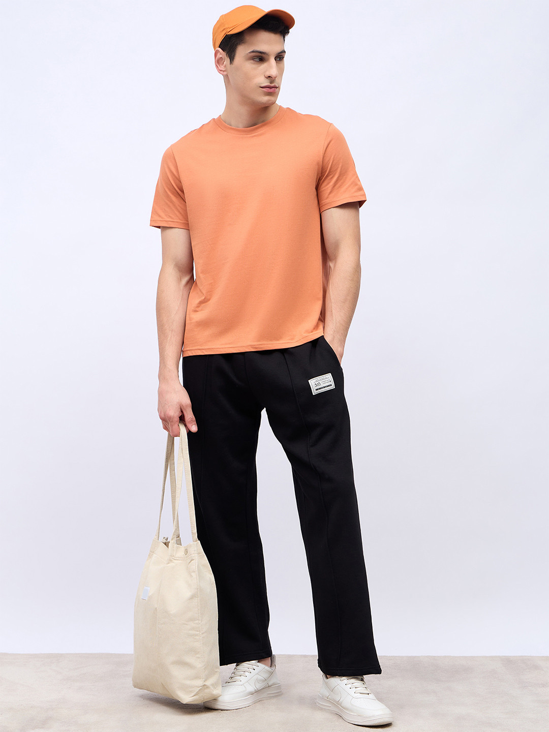 Styli Men Fleece Pintuck Wide Leg Jogger