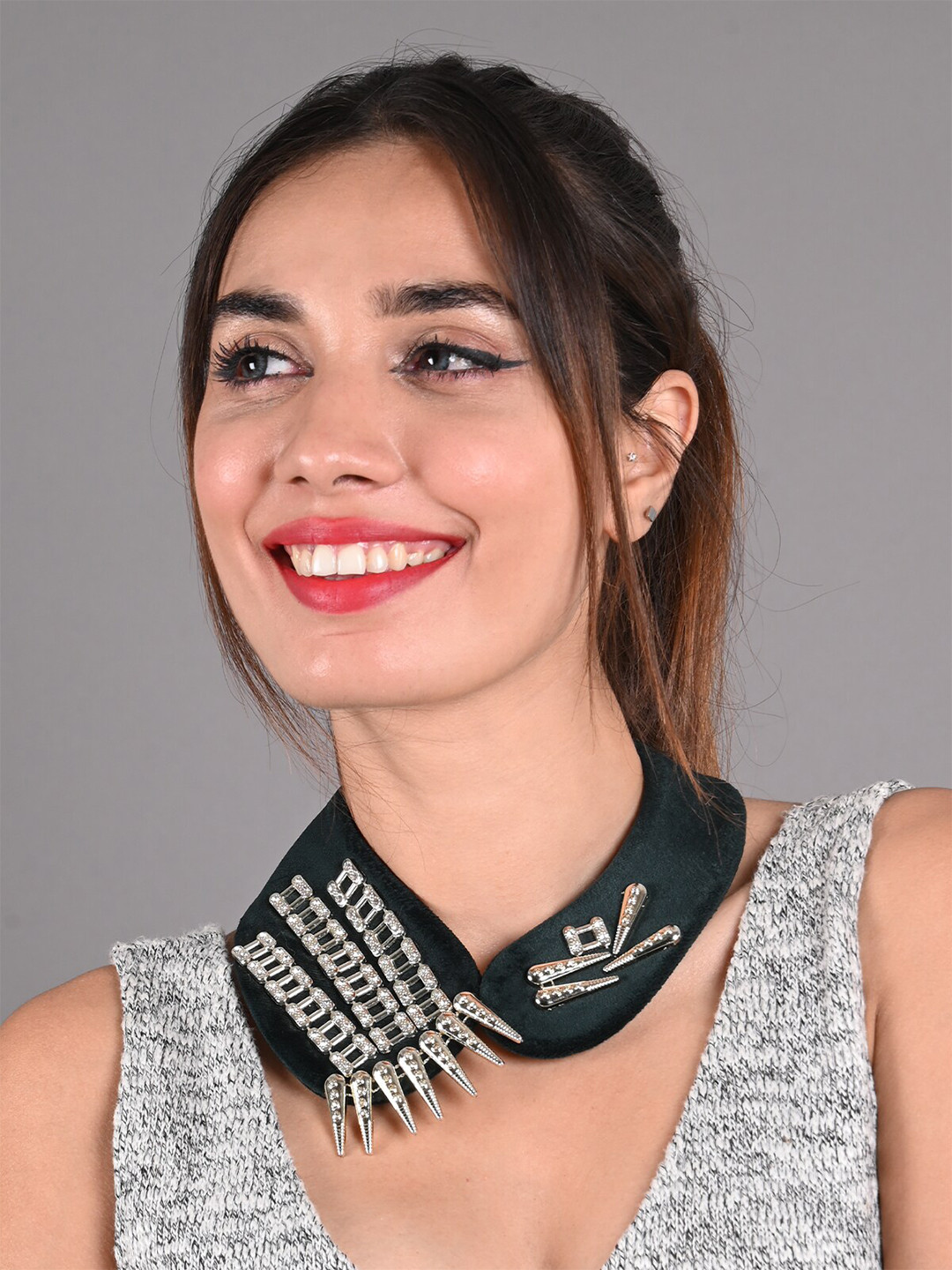 ODETTE Embellished Velvet Detatchable Collar Semi Stitched Top