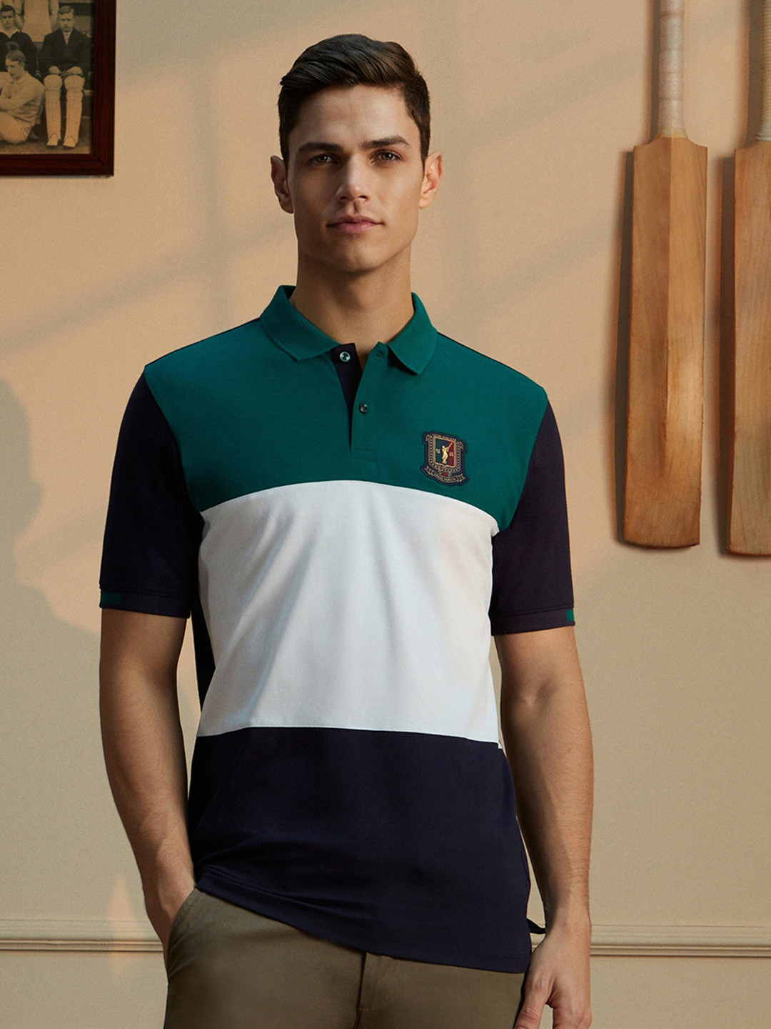 Peter England CasualsMen Regular fit cricket inspired colourblock Polo T-shirt