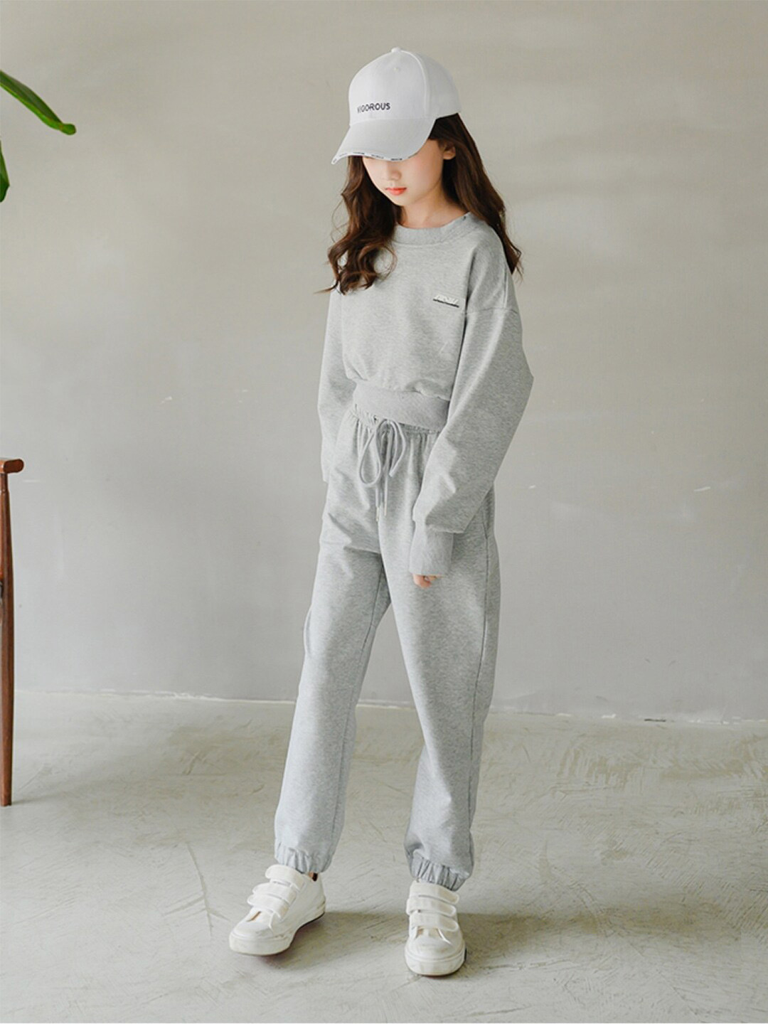StyleCast Girls Grey & White Sweatshirt With Jogger