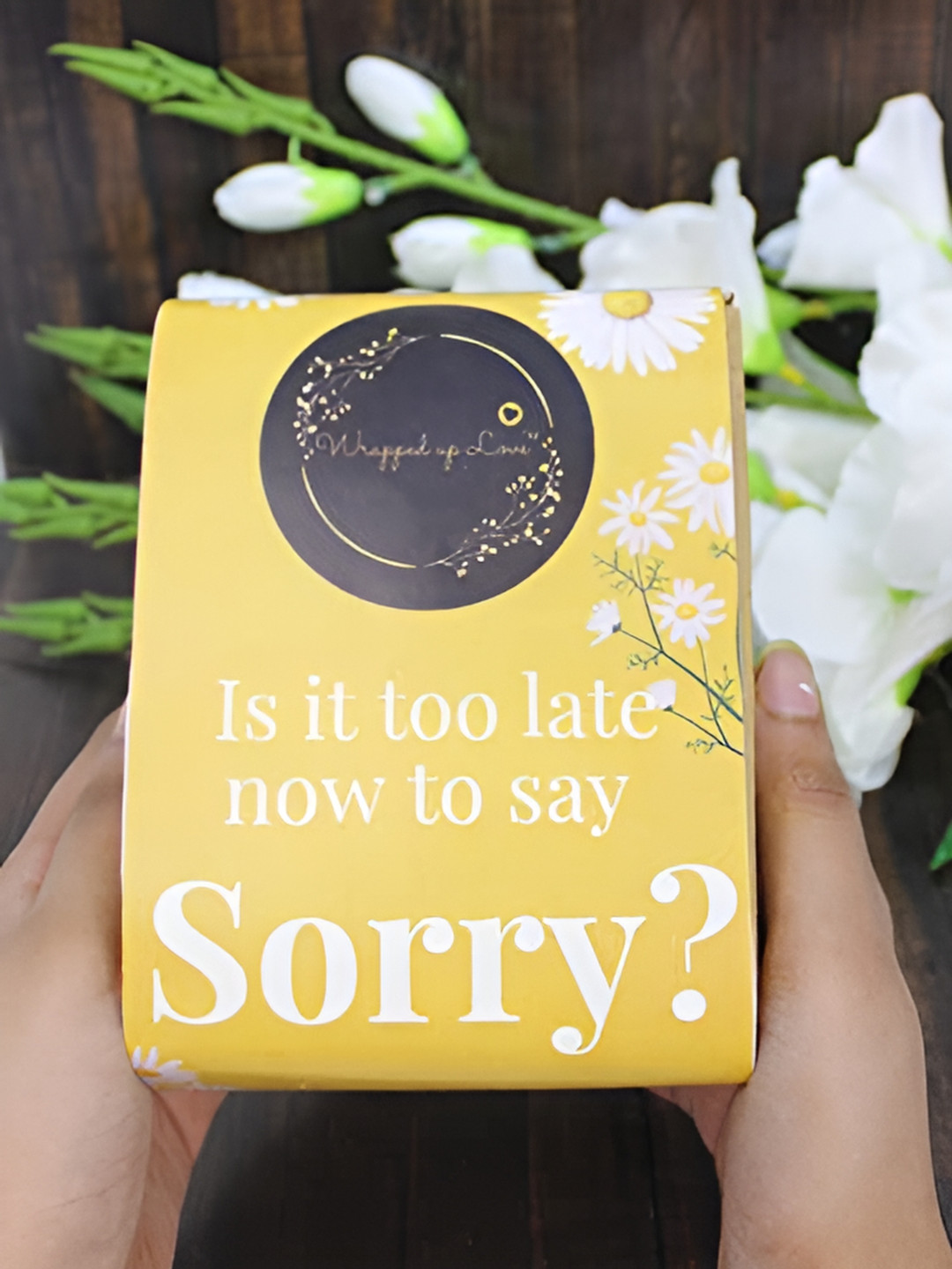 Wrapped up Love White Mini Gifting Set 2Pcs Roasted Coffee and Vanilla Musk Jar Candles