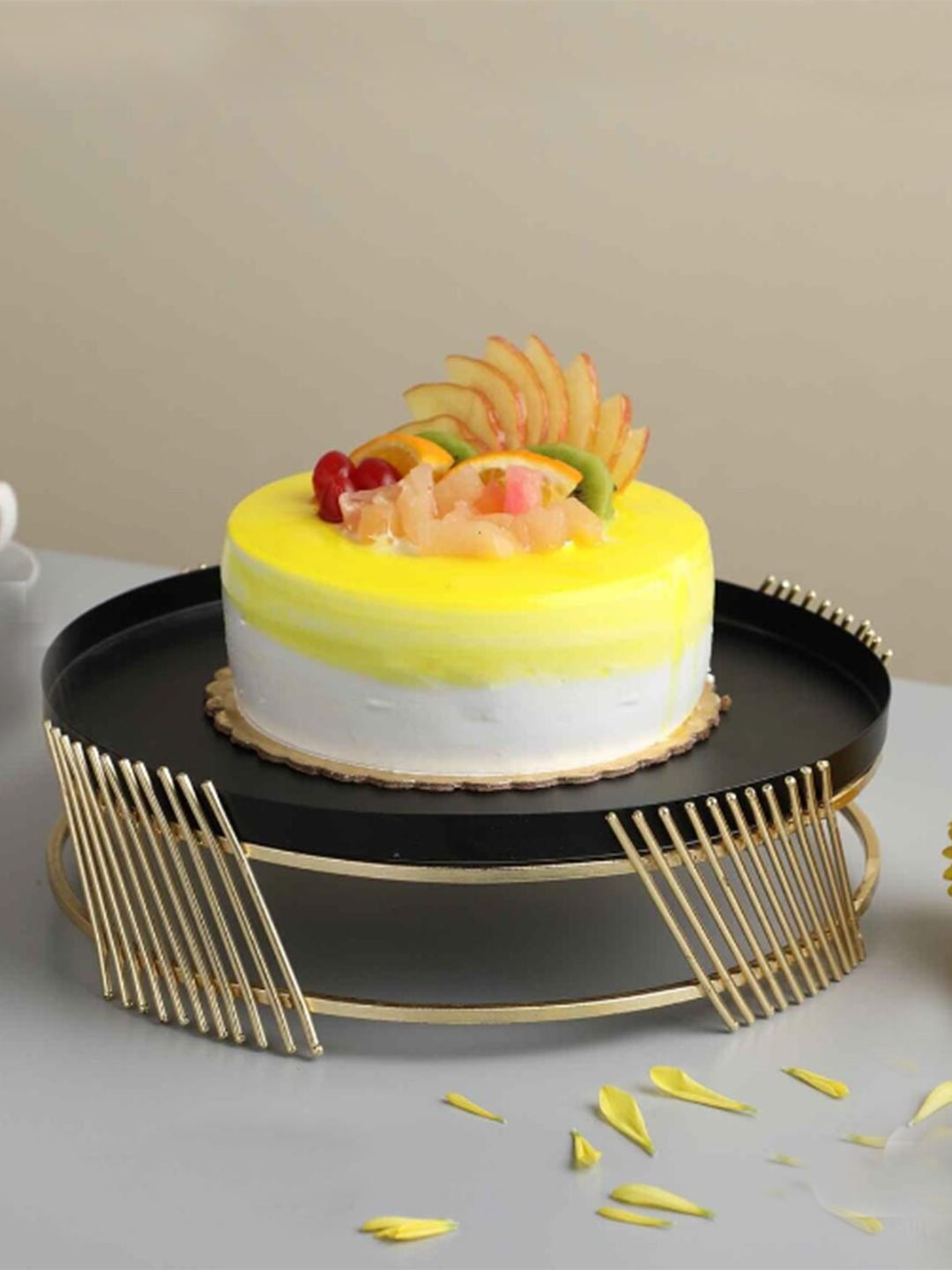 DSH Crafting Your Curiosity Black Cast Iron Round Cake Stand Serveware