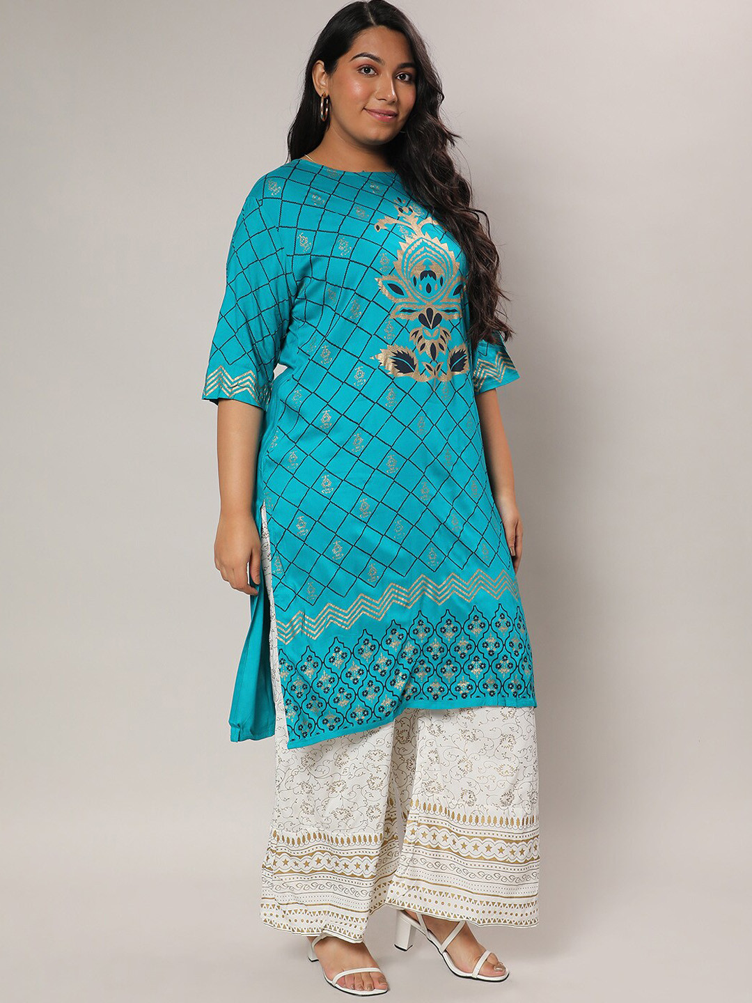 Instafab Plus Ethnic Motifs Printed Straight Kurta with Palazzos