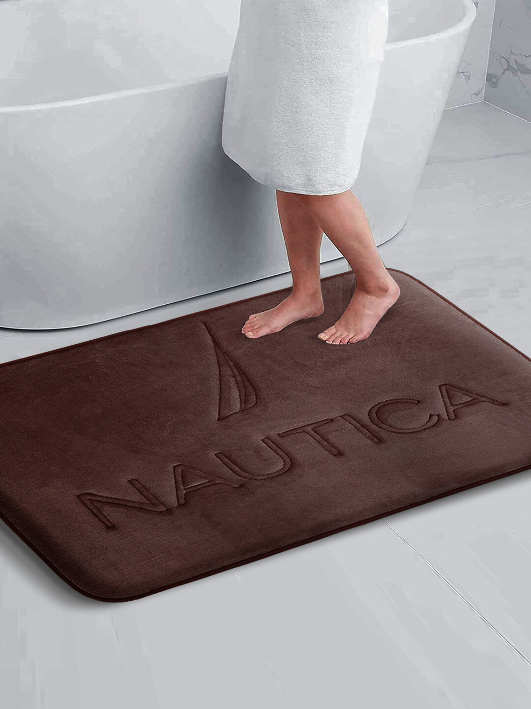 Nautica Brown Anti-Skid 2000 GSM Bath Mat