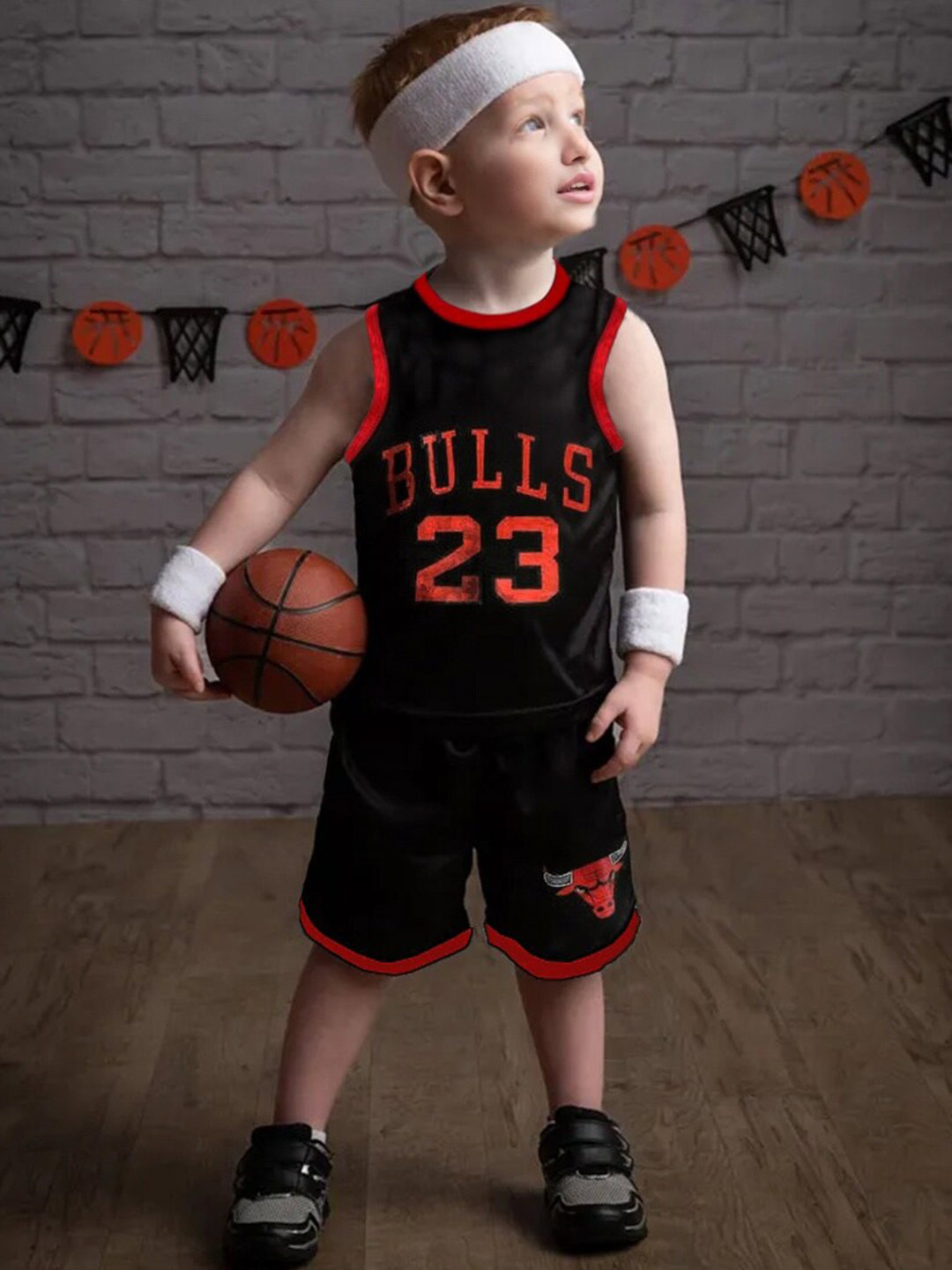 INCLUD Boys Printed T-shirt With Shorts