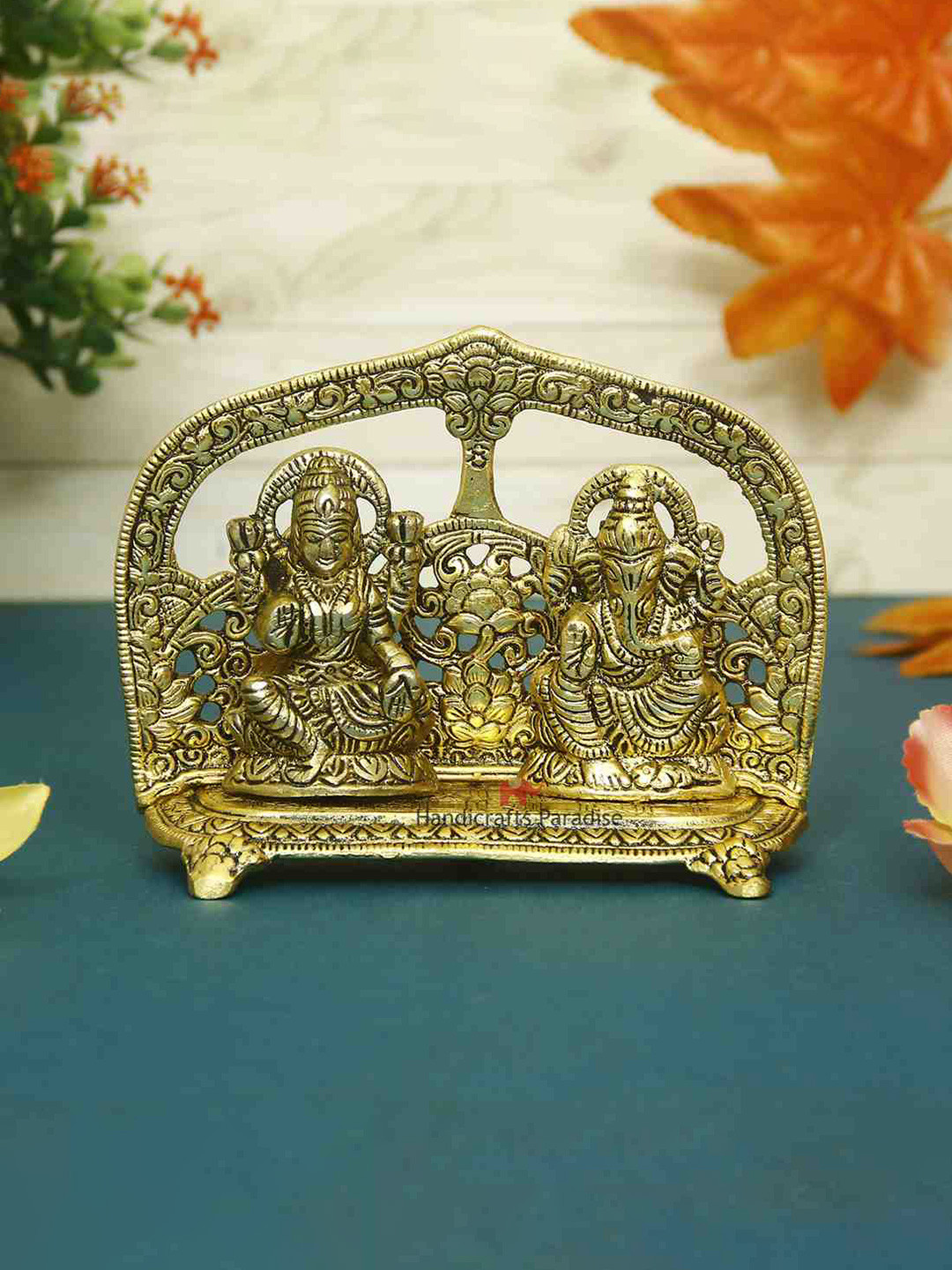 HANDICRAFTS PARADISE Lakshmi Ganesh with Arch At Back Gold Metal Metallic Prayer Room Medium Showpiece - 2.2 Inches