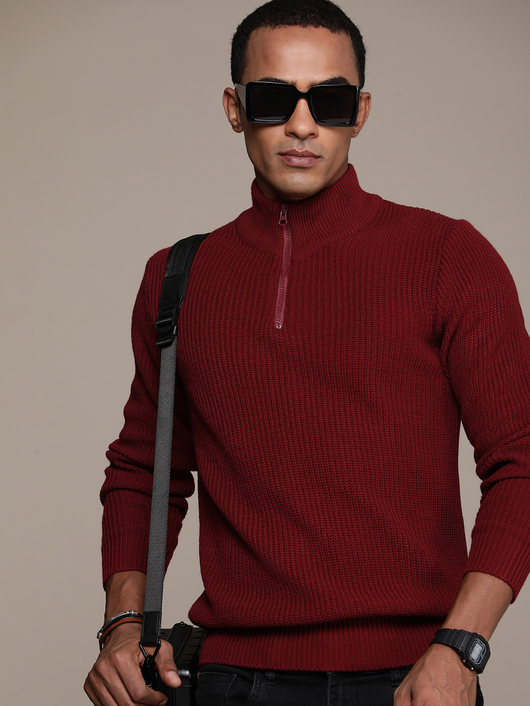 Roadster Men Pullover Sweater with Zip Detail