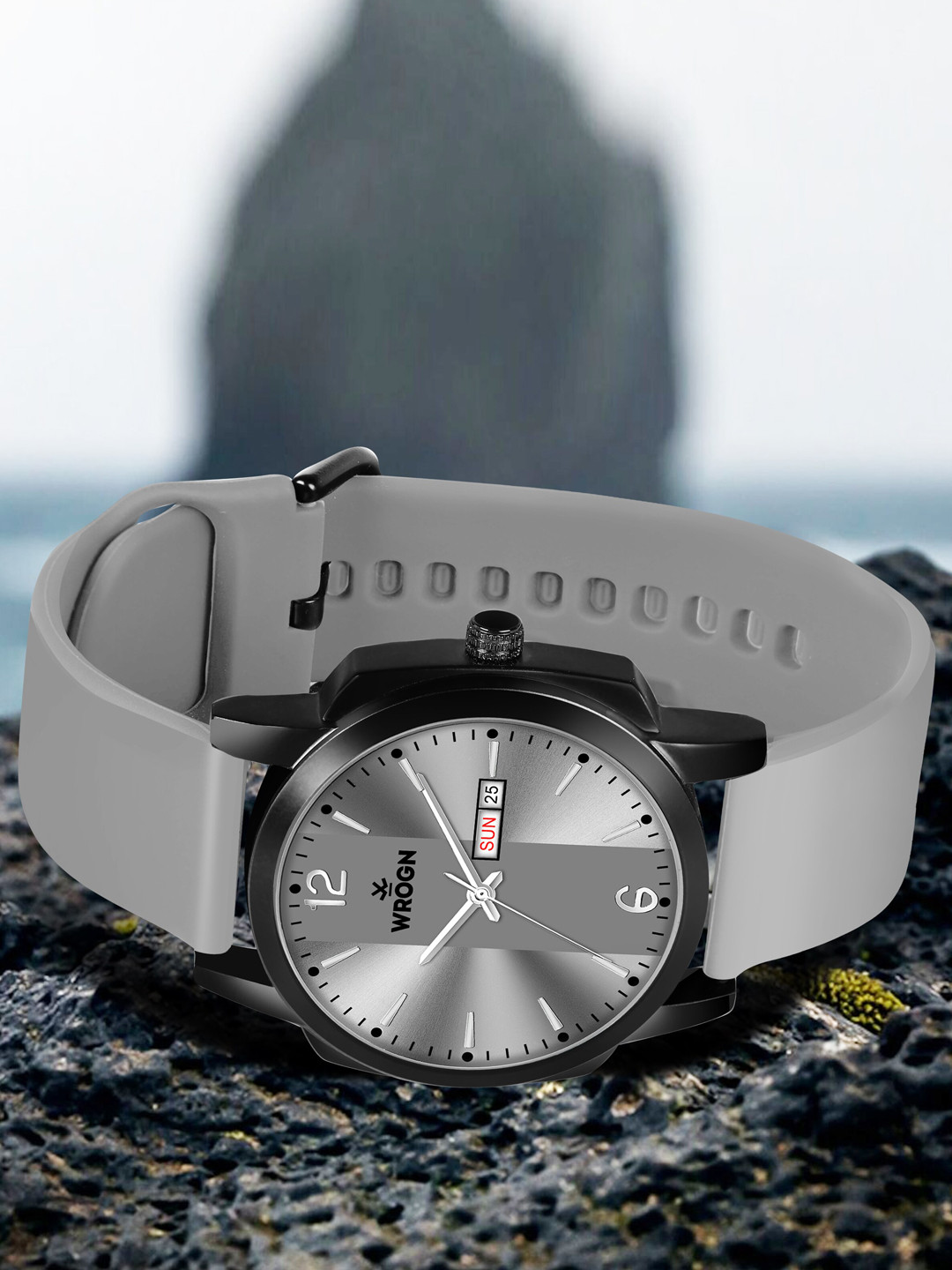 WROGN Men Brass Embellished Dial & Embellished Straps Analogue Watch WR-6604-Grey