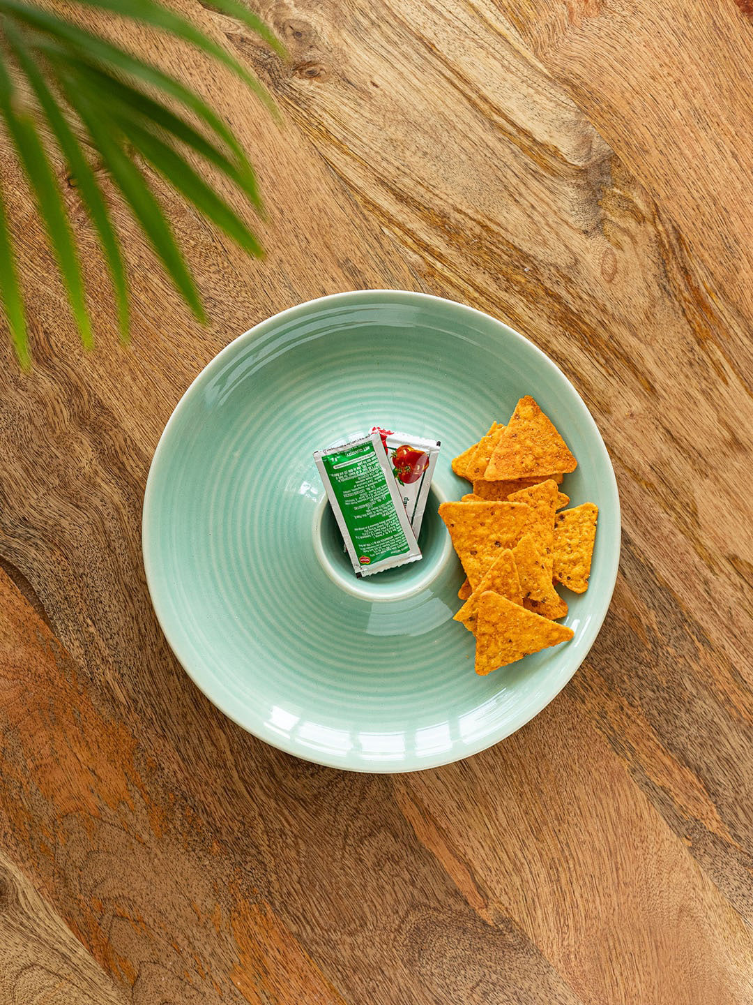 ExclusiveLane Sea Green Textured Ceramic Microwave Safe Chip-N-Dip Serving Platter