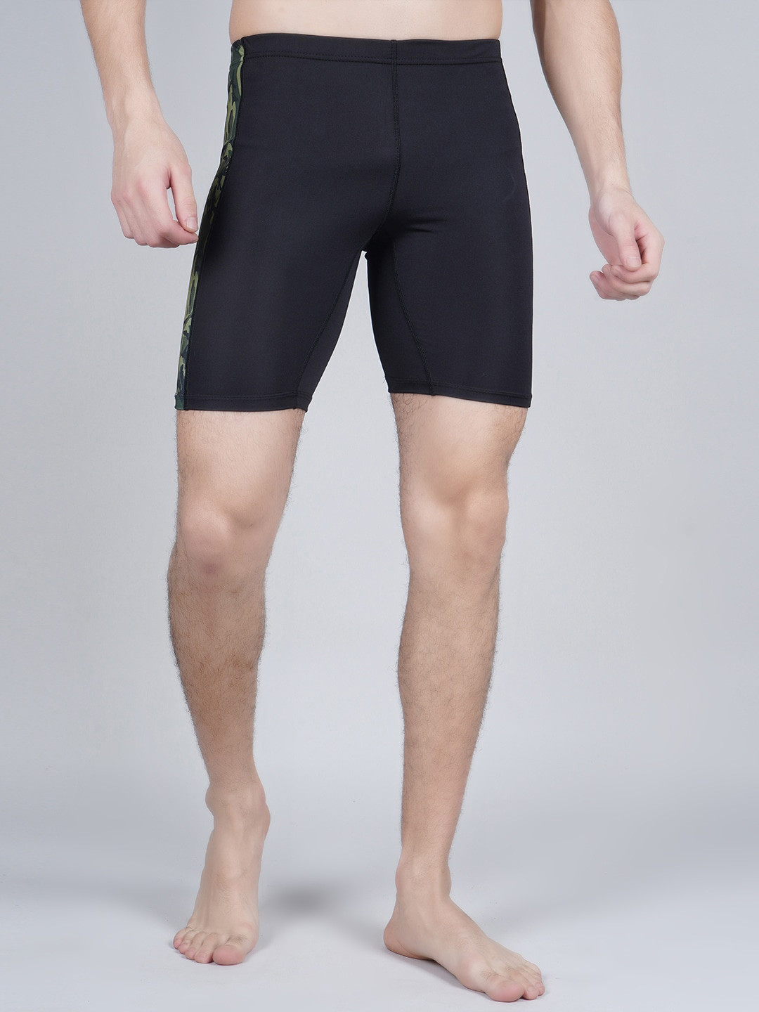 NEVER LOSE Printed Detail Swim Shorts