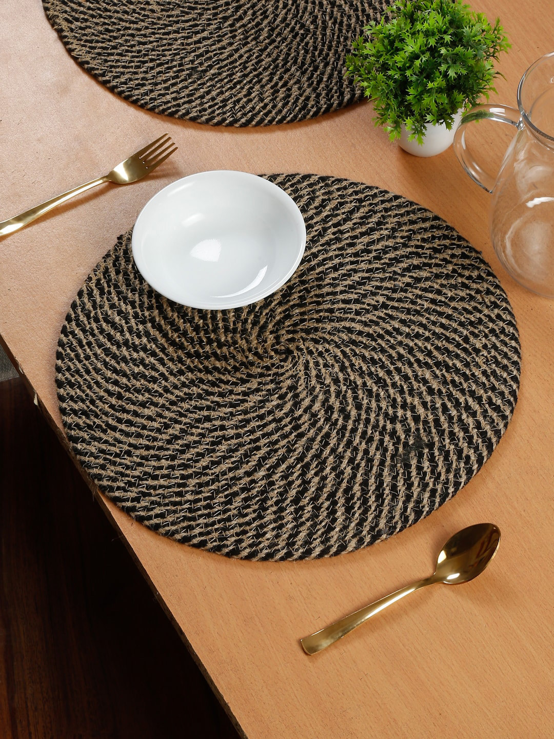 HOSTA HOMES Black & Beige 2 Pieces Self-Design Reversible Table Placemats