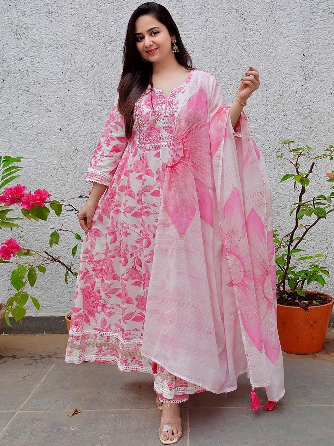 Subh LAXMI Floral Printed Mirror Work Kurta & Trousers With Dupatta