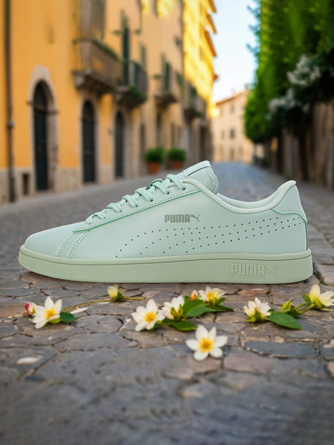 Puma Women Perforations Smasher Sneakers