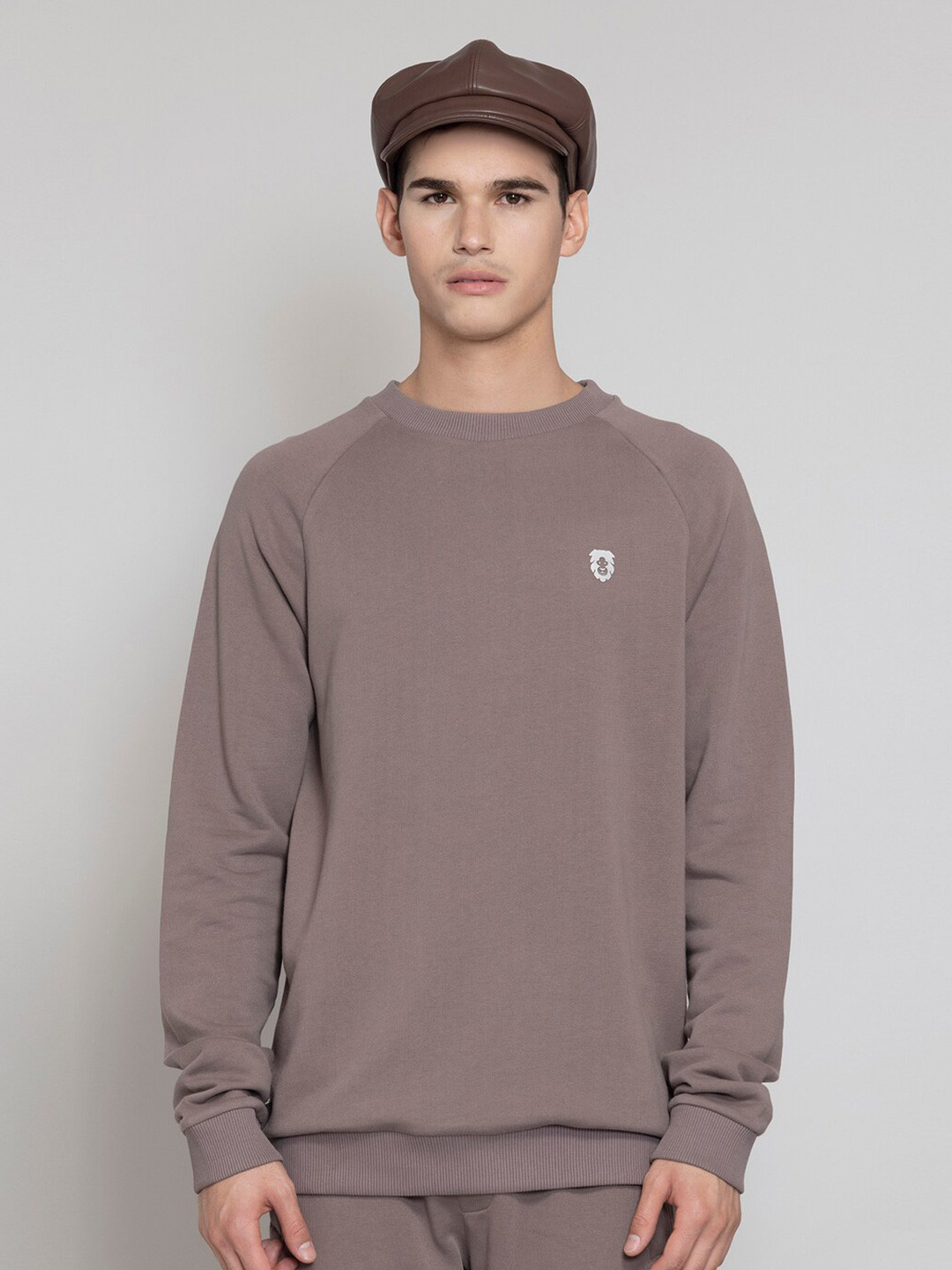Muvazo Sandstone Raglan Sleeves Pullover Sweatshirt