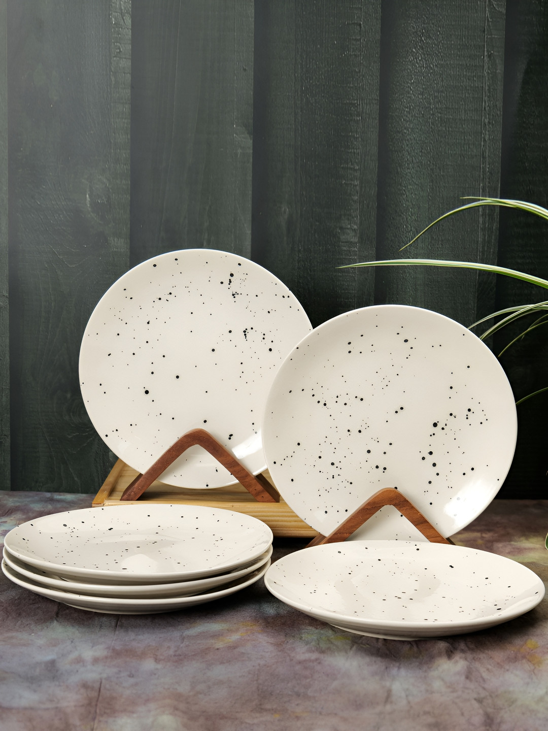 ARTYSTA BEAUTIFYING LIVES Cream & Black 6 Pieces Printed Ceramic Glossy Dinner Plates