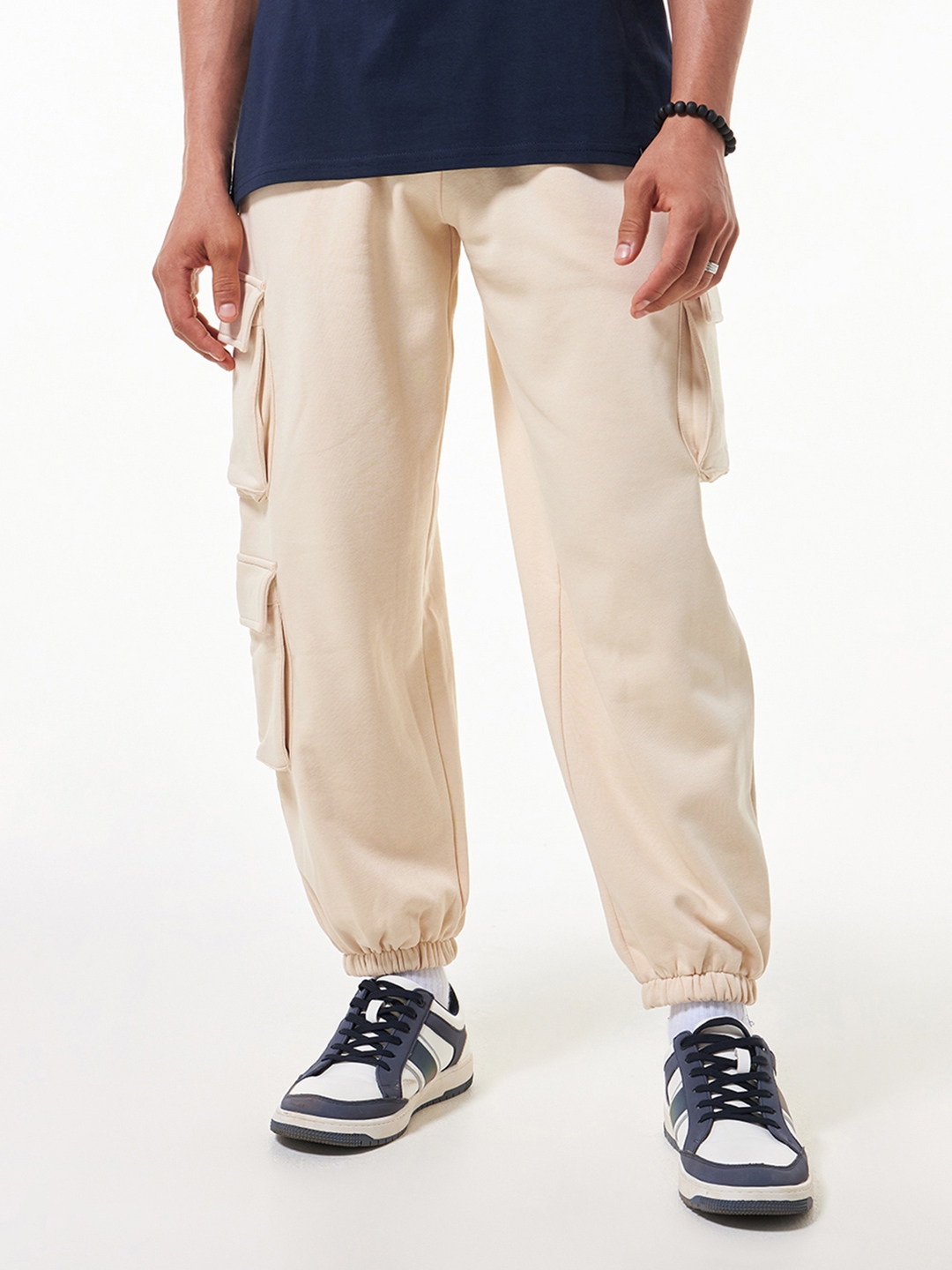 Bewakoof joggers online