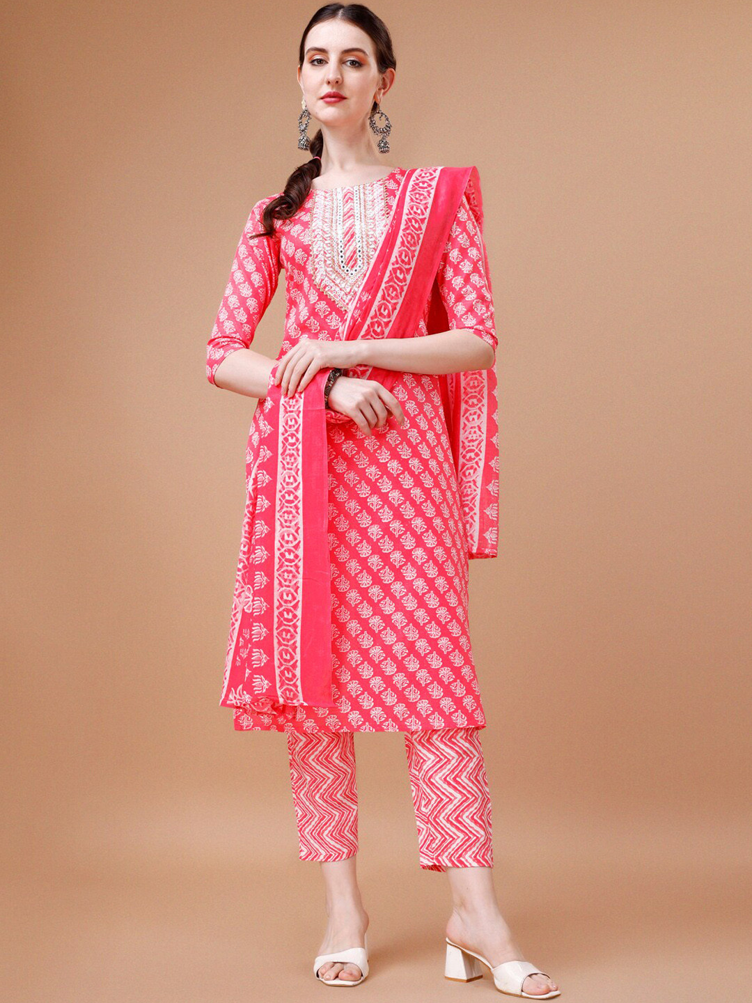 Berrylicious Floral Printed Thread WorkKurta With Trousers & Dupatta