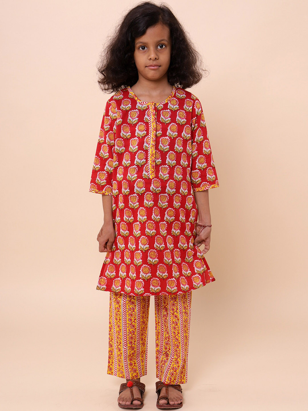 Sangria Kids-Girls Ethnic Motifs Printed Pure Cotton A-Line Kurta With Trouser Set