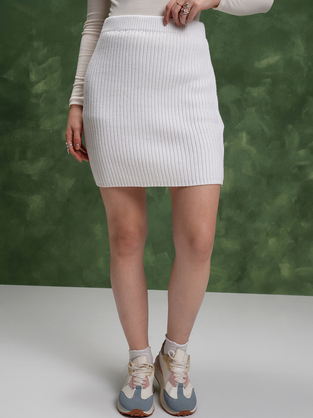 Tokyo Talkies White Slim-Fit Pencil Skirt