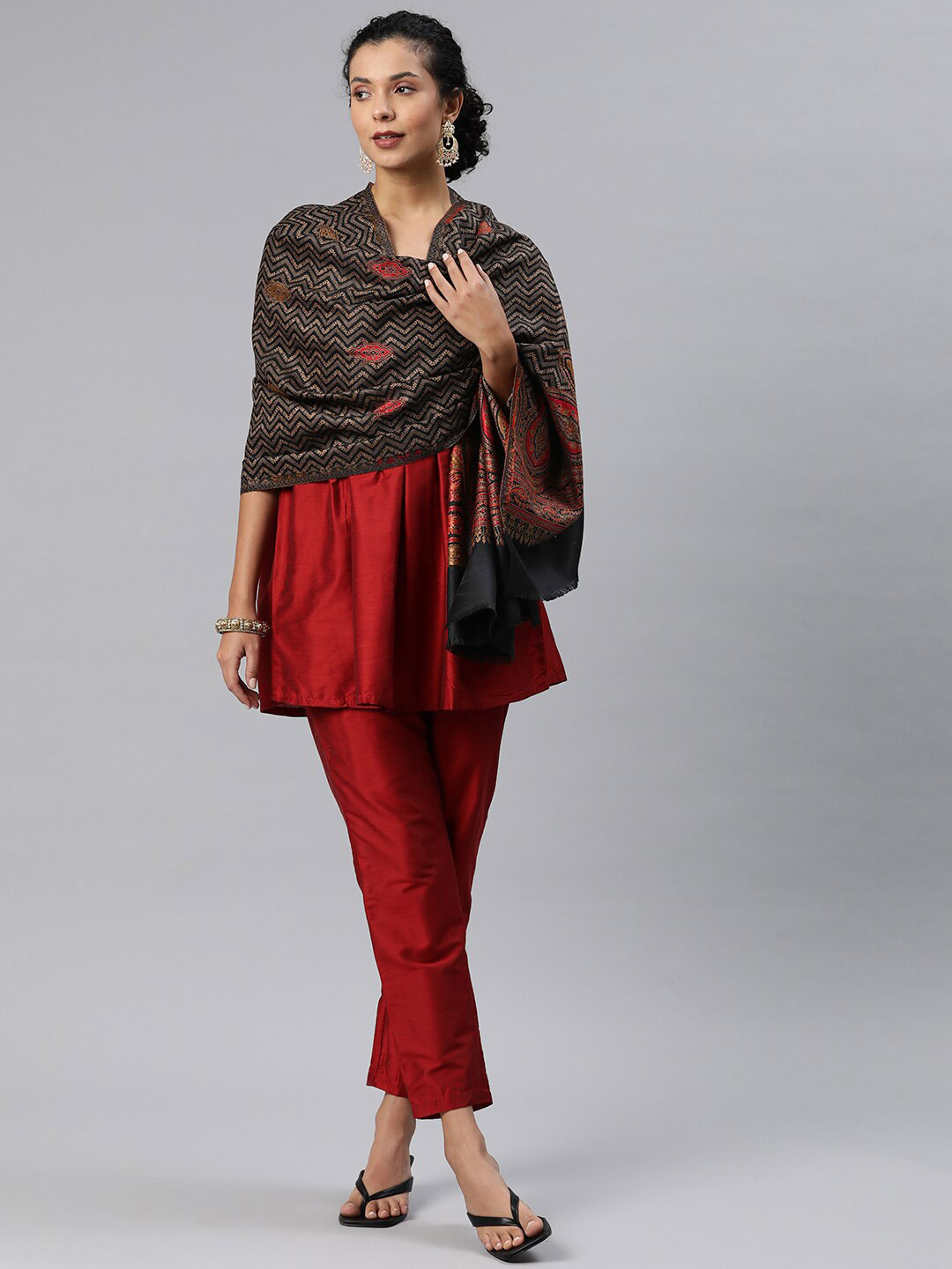 Sangria Ethnic Motifs Woven Design Winter Pashmina Woollen Stole