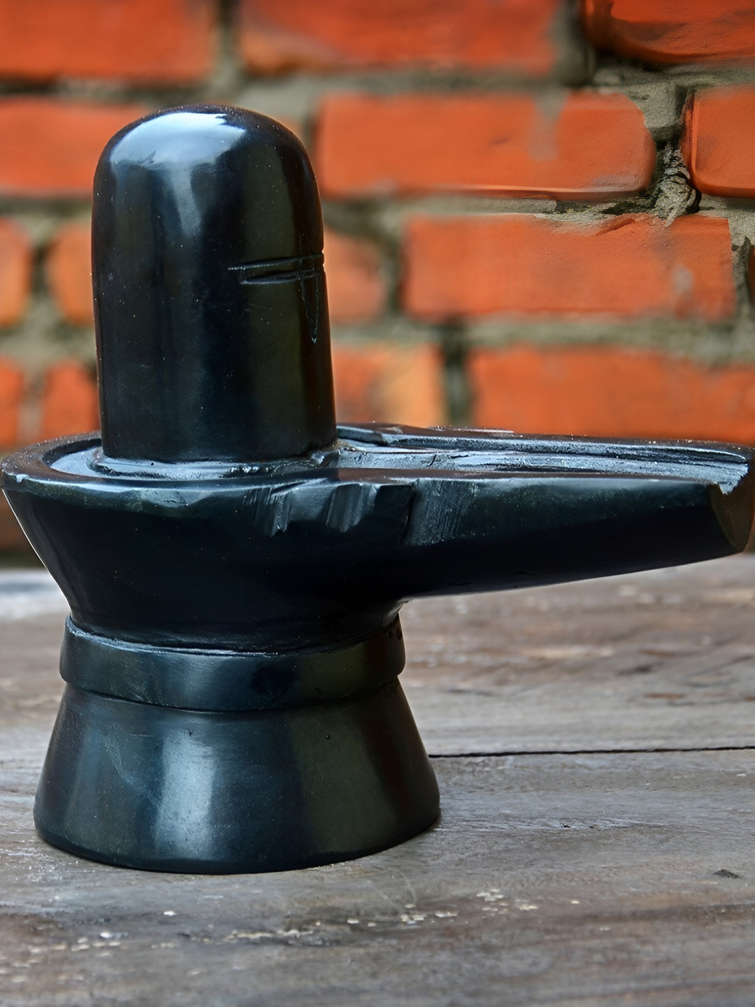 Navyaksh Narmadeshwar Shivling Black Marble Matte Prayer Room Small Showpiece - 4.3 Inches