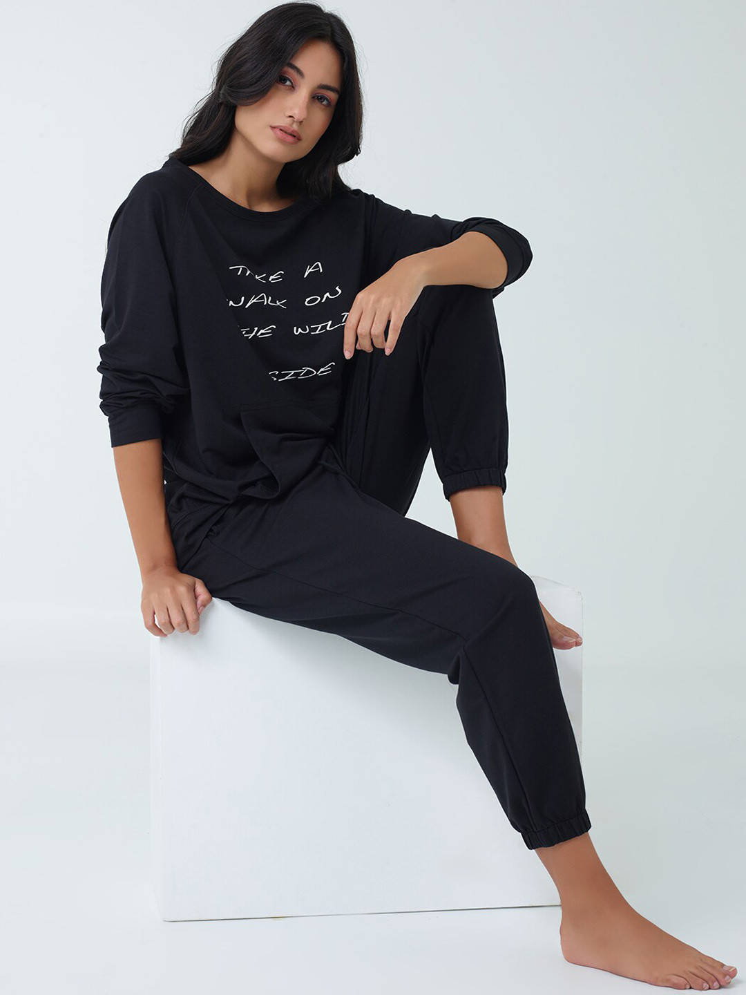 I like me Typography Printed Sweatshirt & Joggers