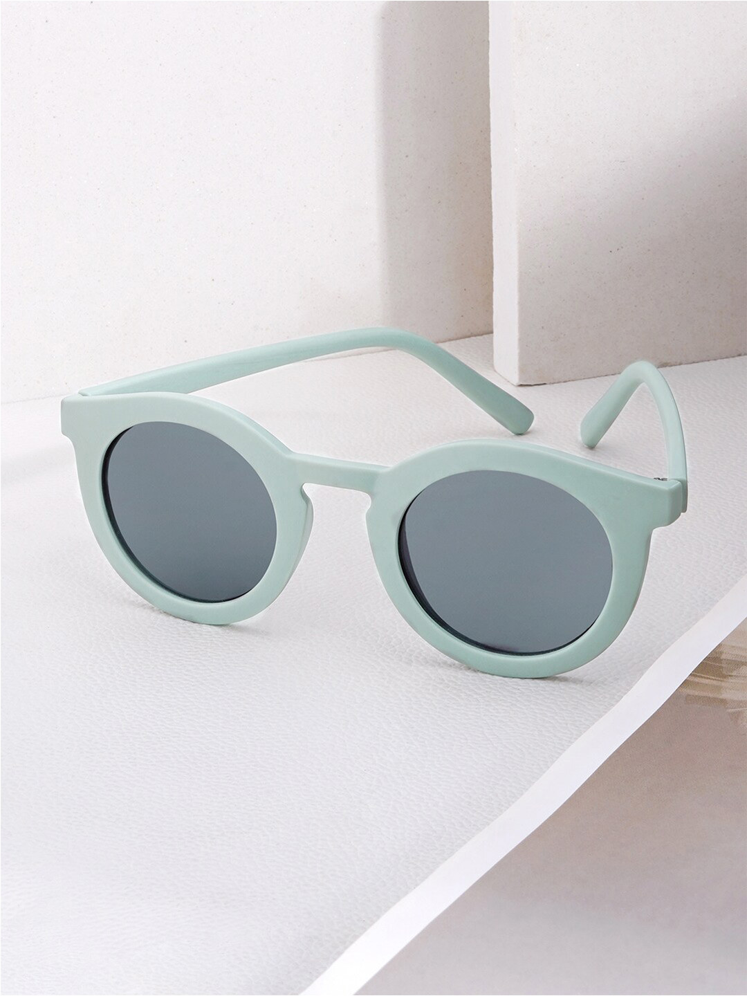 JOKER & WITCH Women Round Sunglasses JWSG143