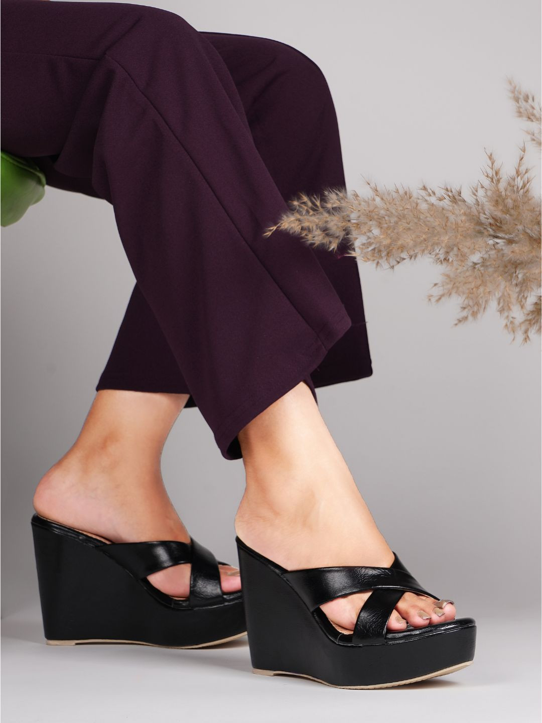 JM Looks Open Toe Strappy Wedges