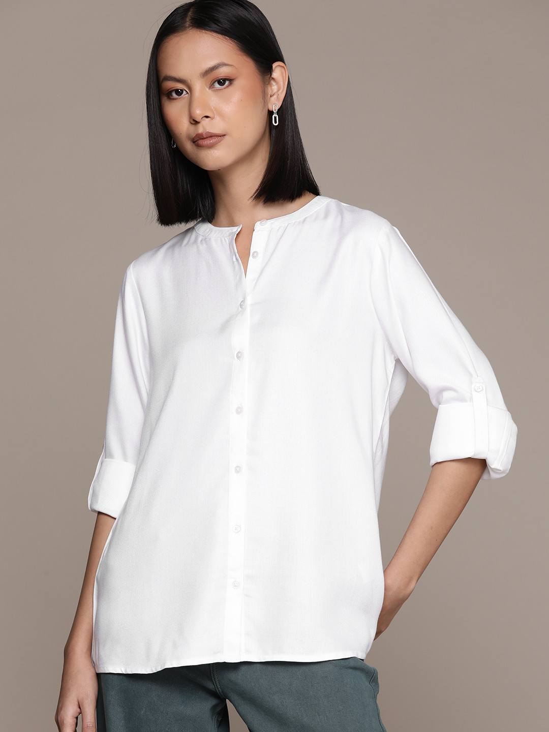 Roadster Mandarin Collar Roll-Up Sleeves Casual Shirt