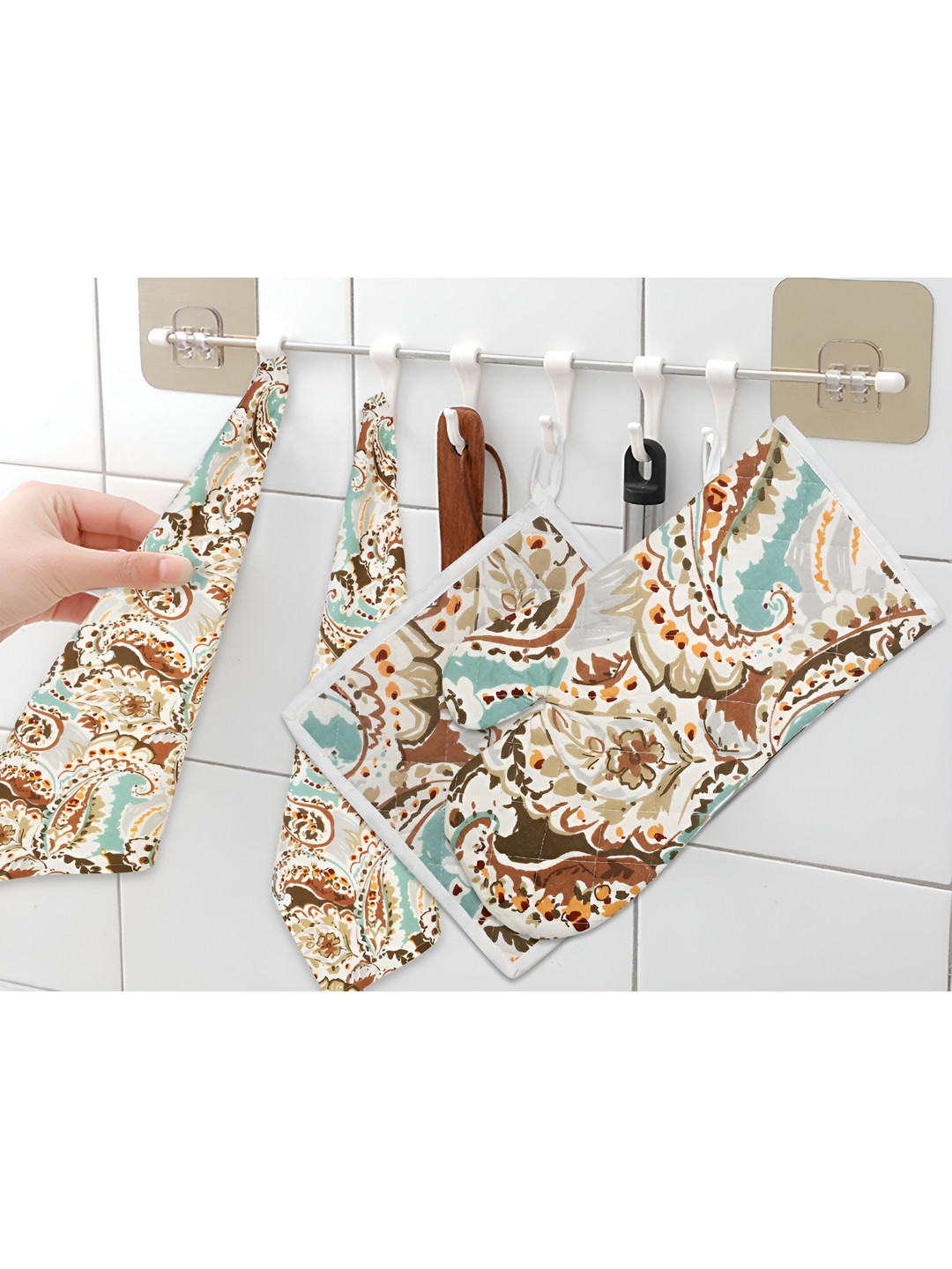 Texstylers 4 Pcs Brown Paisley Printed Cotton Tea Towels With Gloves & Pot Holder