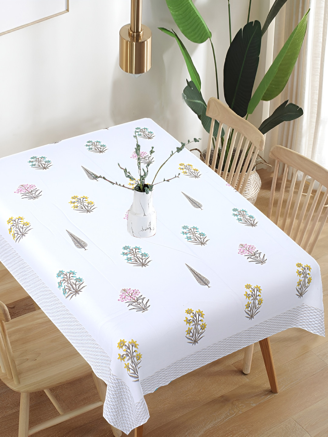 Texstylers White Floral Anti-Slip Cotton 6-Seater Table Cover