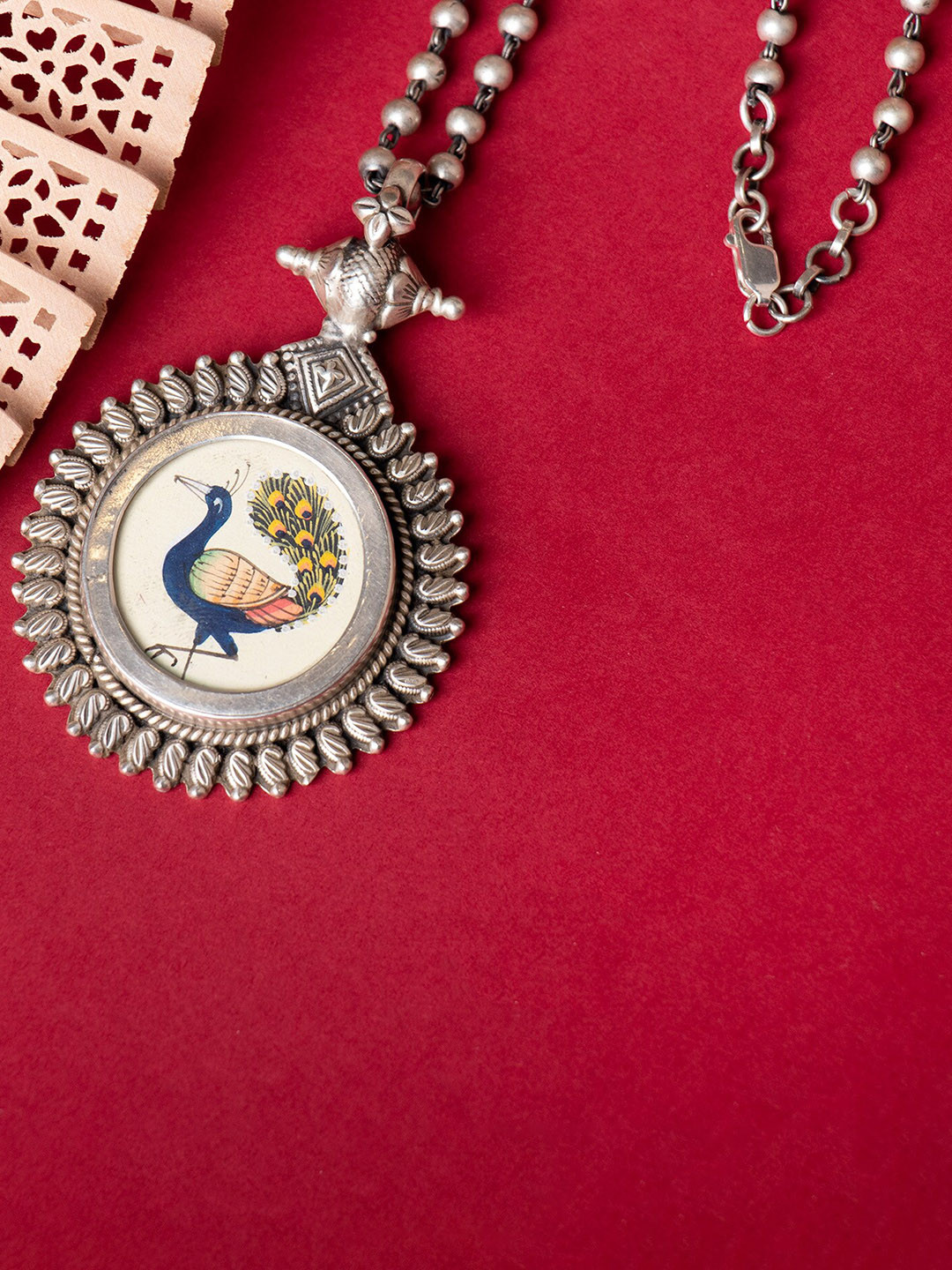 Shyle 925 Sterling Silver Moh Hand Painted Peacock Circular Pendant