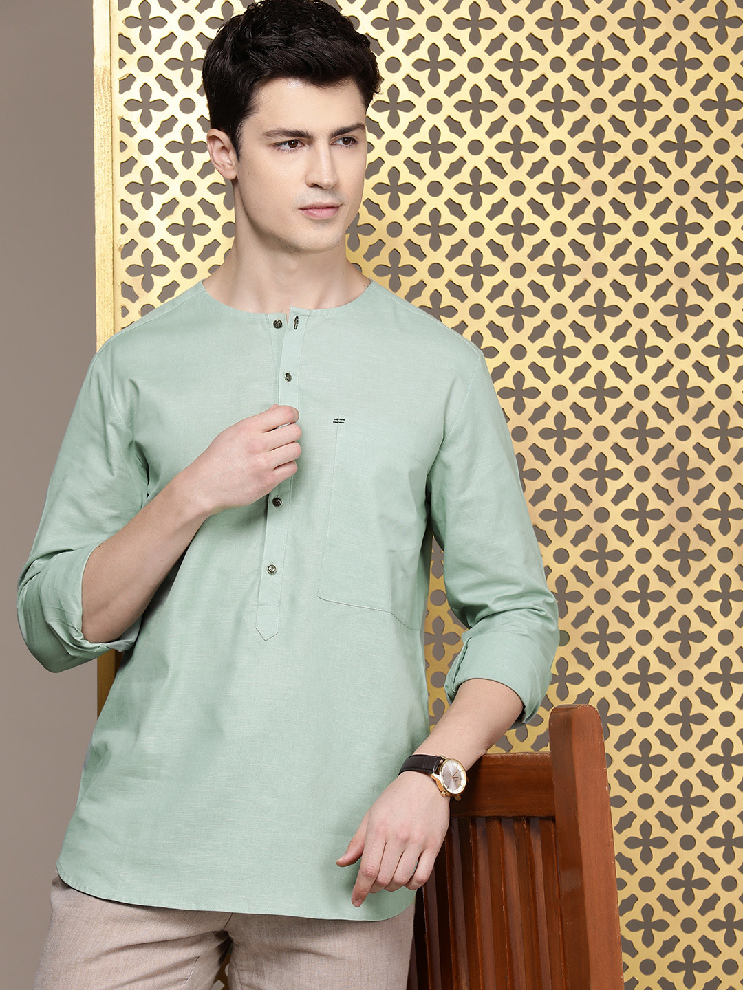 House of Pataudi Solid Round-Neck Rozana Short Kurta