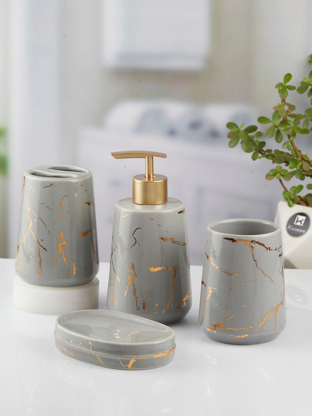 Kookee Grey 4 piece Abstract Bath Accessories Set