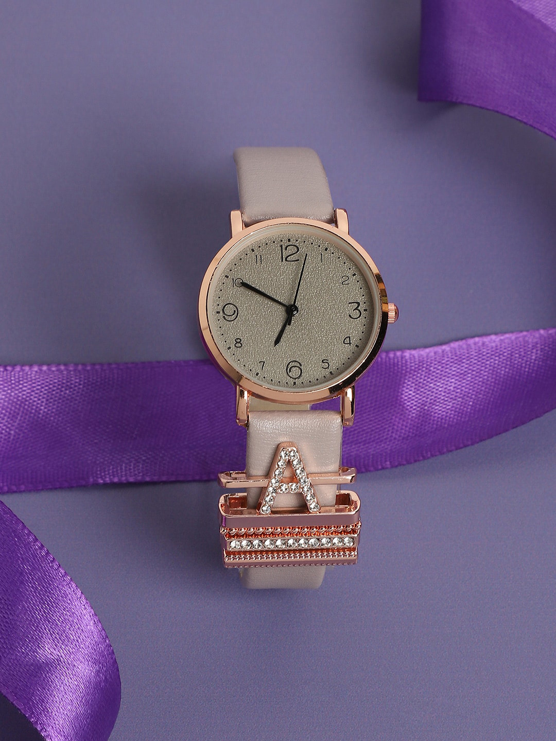 HAUTE SAUCE   Round Analog Watch With A Watch Charm