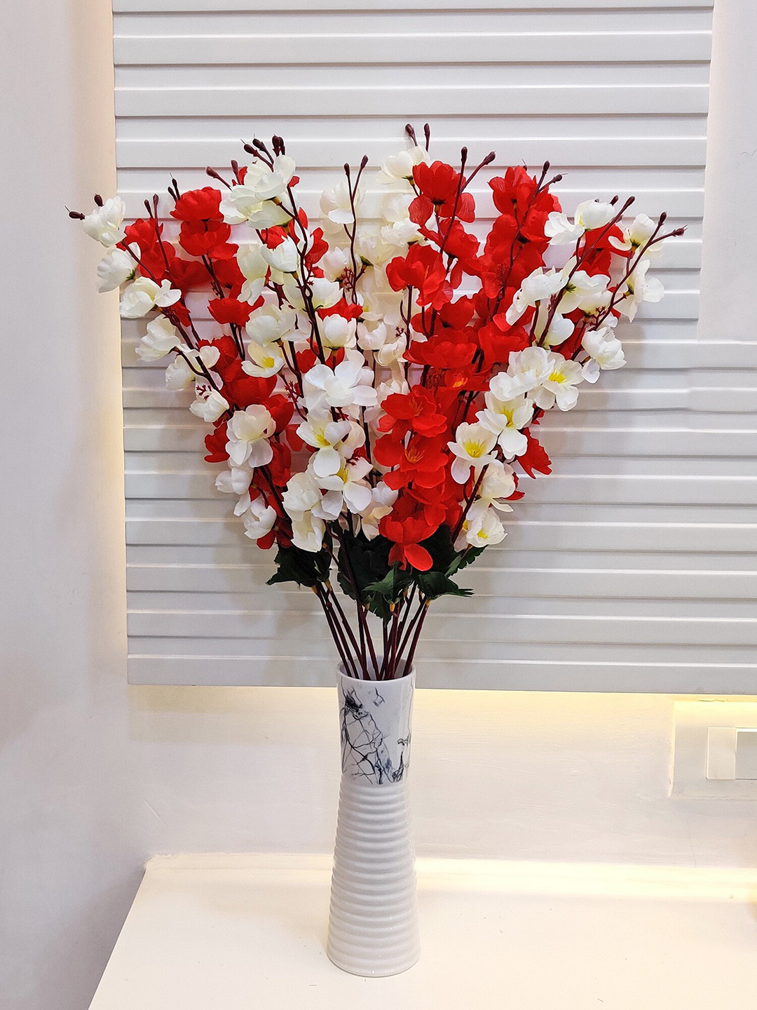 ARTSY Unisex White & Red 2Pcs  Artificial Flowers & Plants