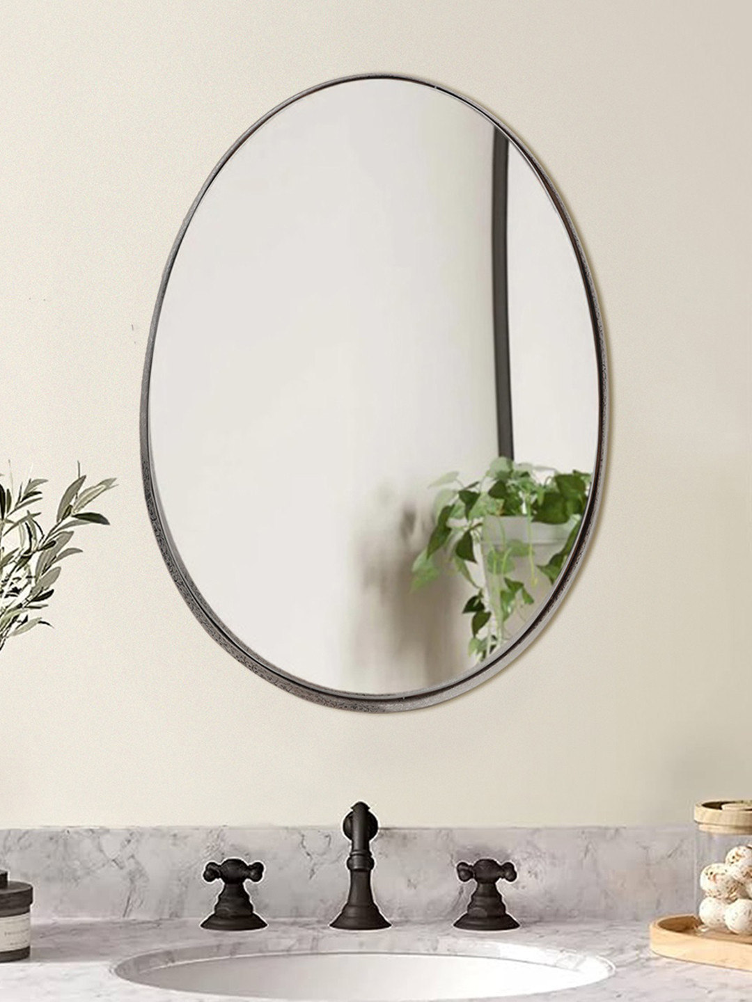 Cocovey Homes Gleaming Silver-Toned Printed Stainless Steel Oval Wall Mirror