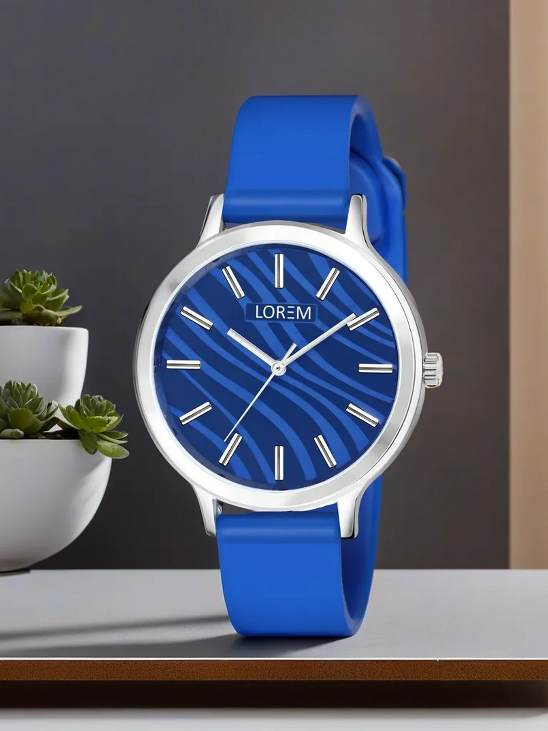 LOREM Women Dial & Straps Analogue Watch LR346