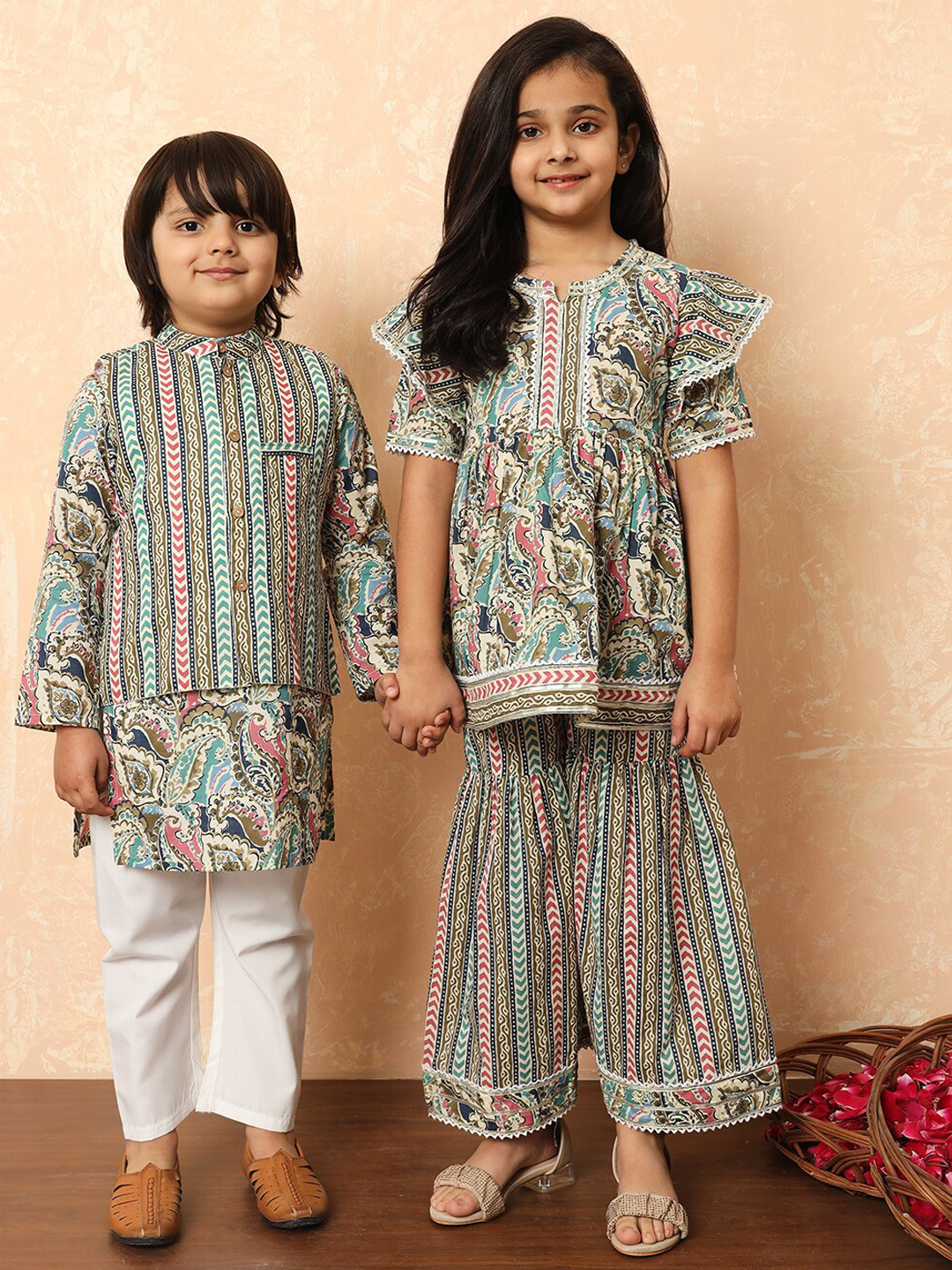 Readiprint Girls Ethnic Motifs Printed Gotta Patti Pure Cotton Kurti with Sharara