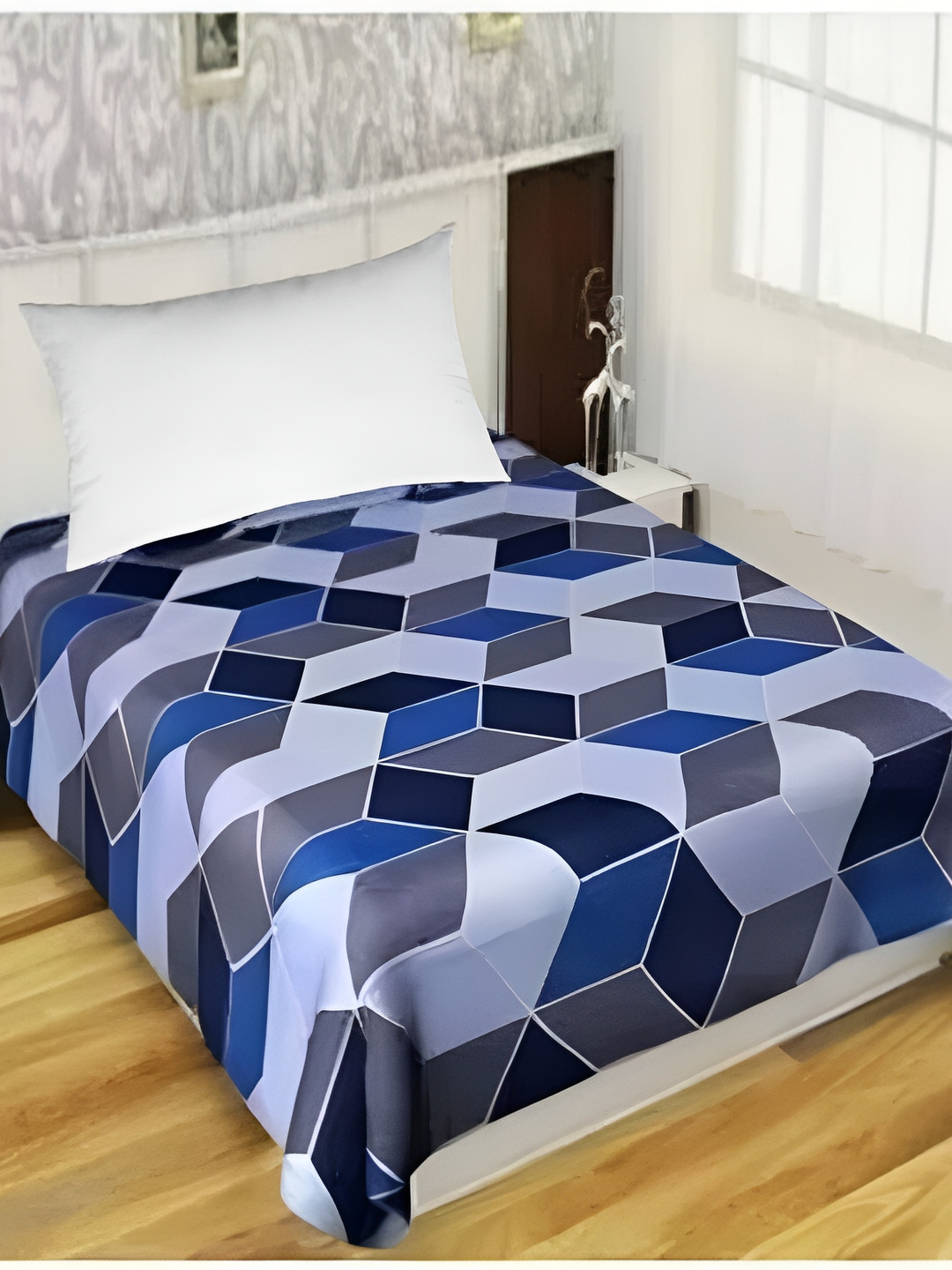 Supreme Home Collective Blue Geometric Microfiber 144 TC Single Bedsheet -59 x 89 inches