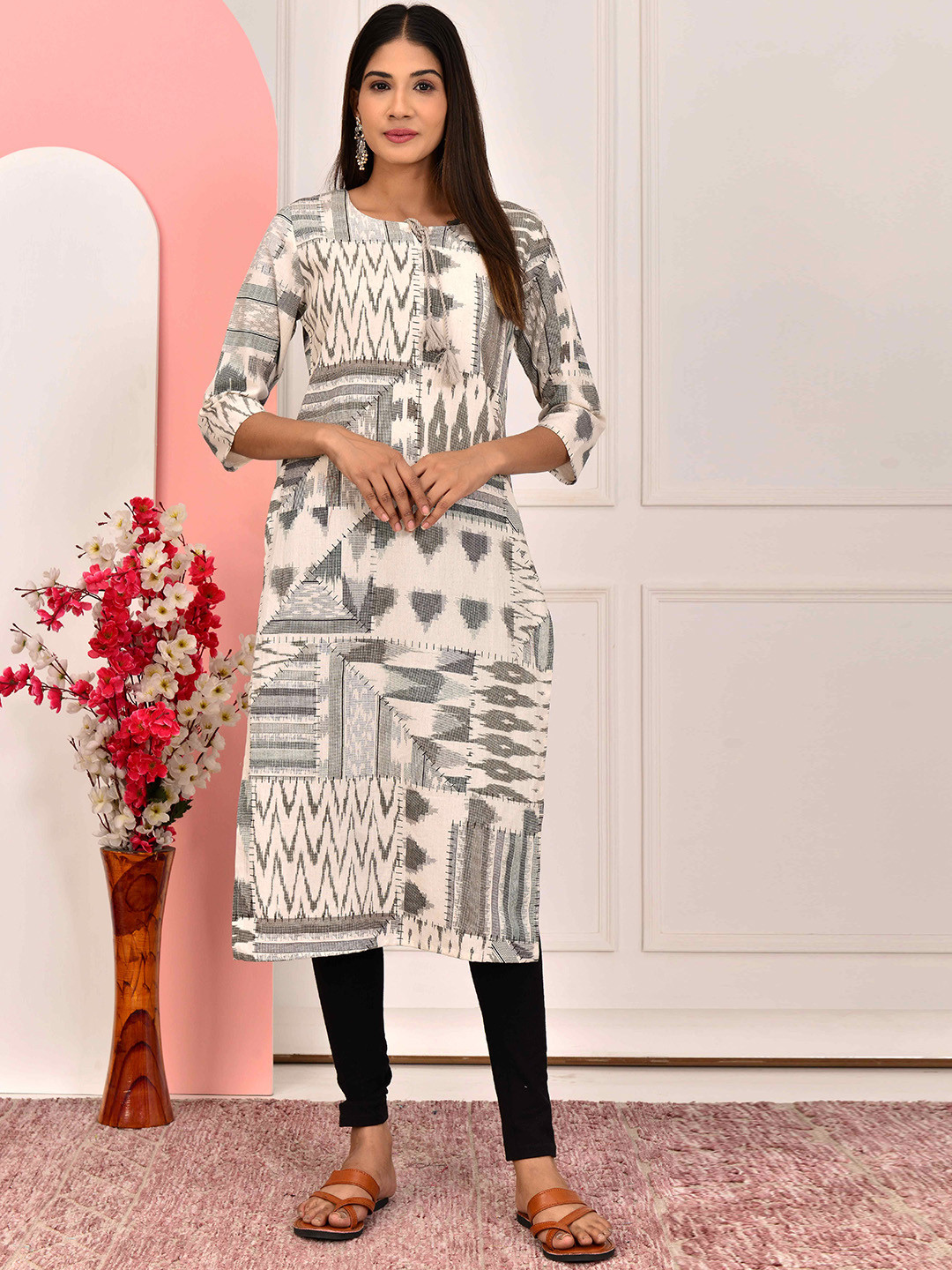 PARCHHAI Geometric Printed Key Hole Neck Pure Cotton Straight Kurta