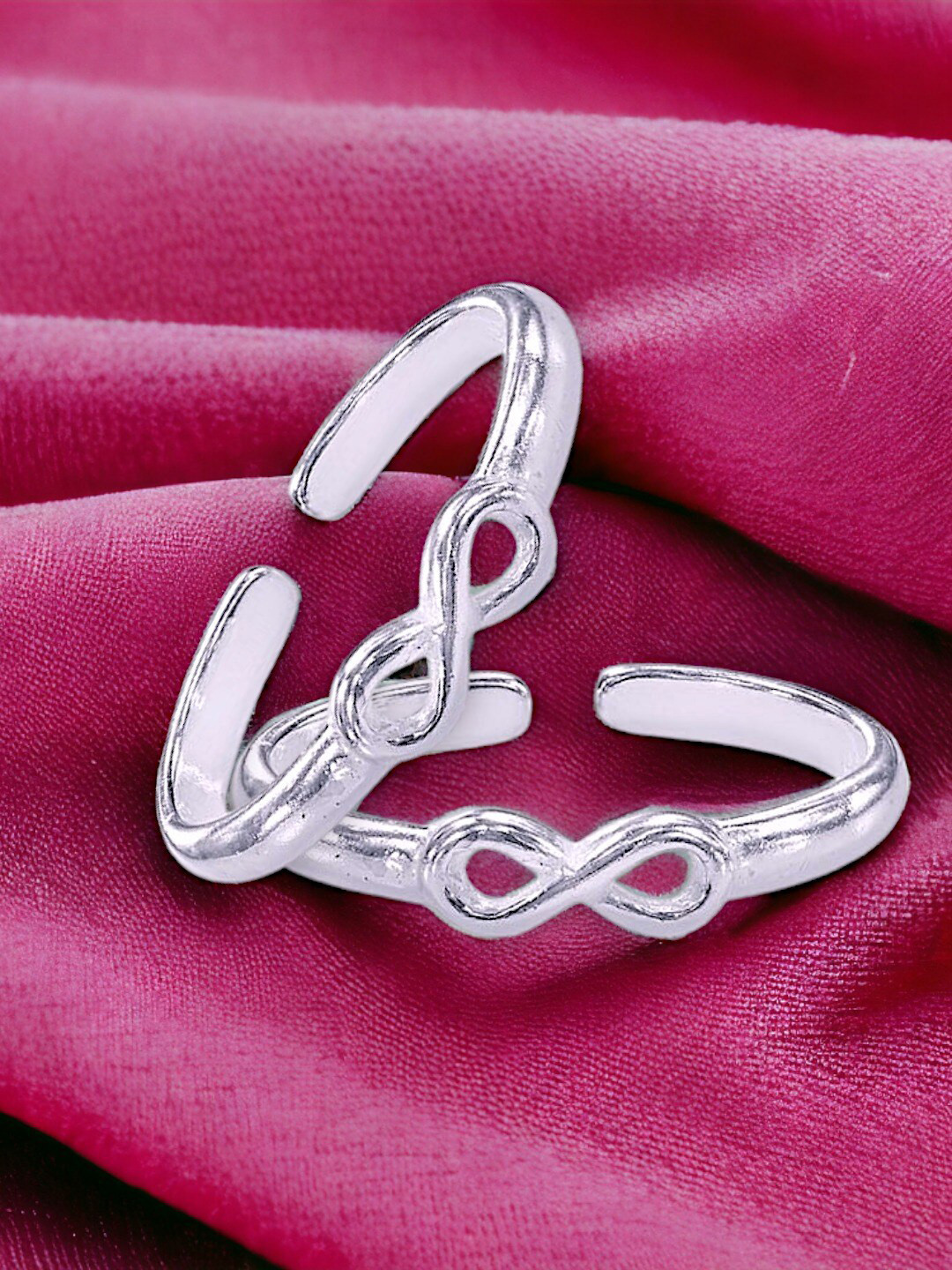 Taraash Set Of 2 925 Sterling Silver Heart Toe Rings