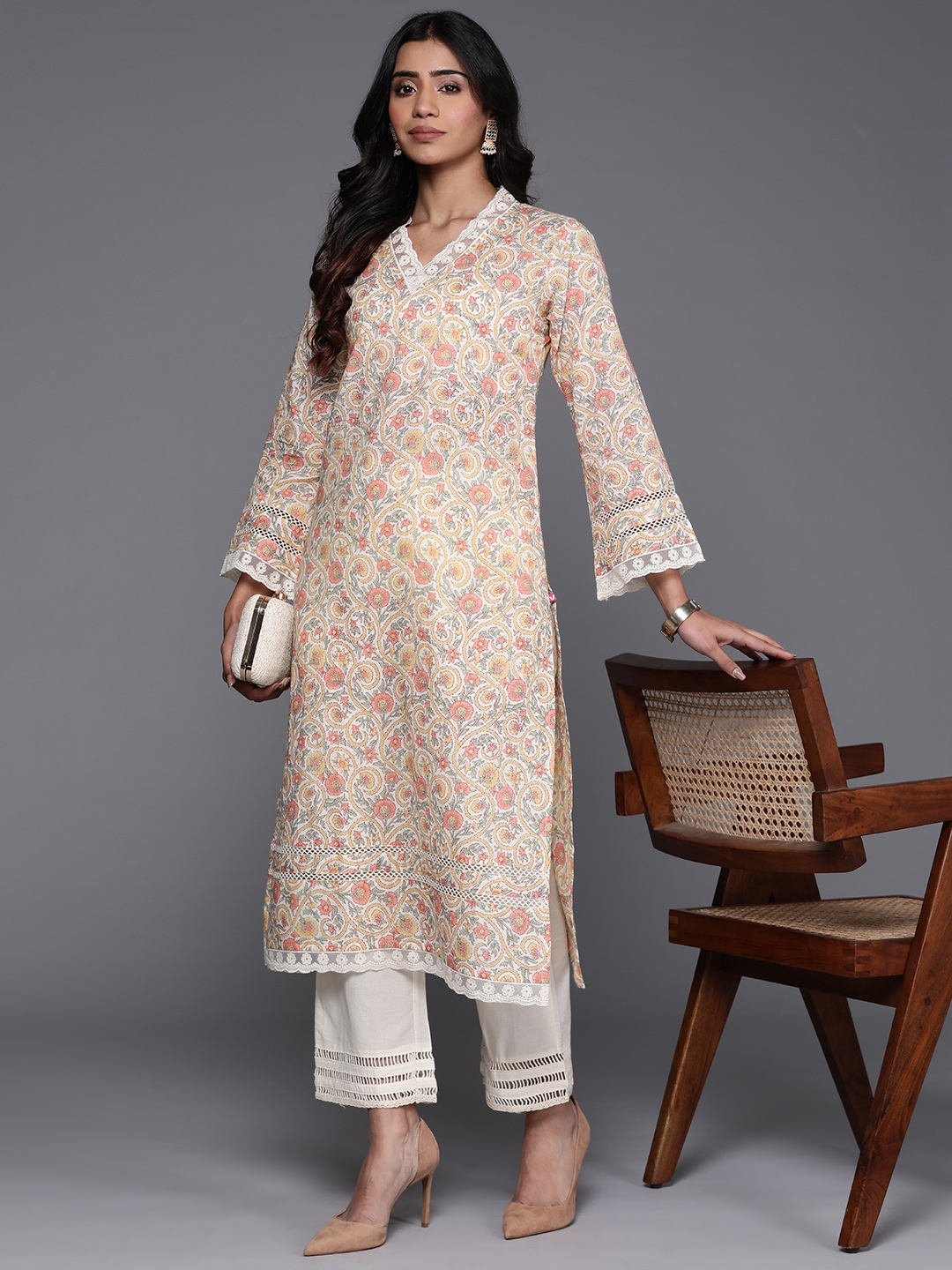 Varanga Off White Ethnic Floral Printed V Neck Flared Sleeves Lace Pure Cotton Kurta - Kurtas for Women 26651912 | Myntra