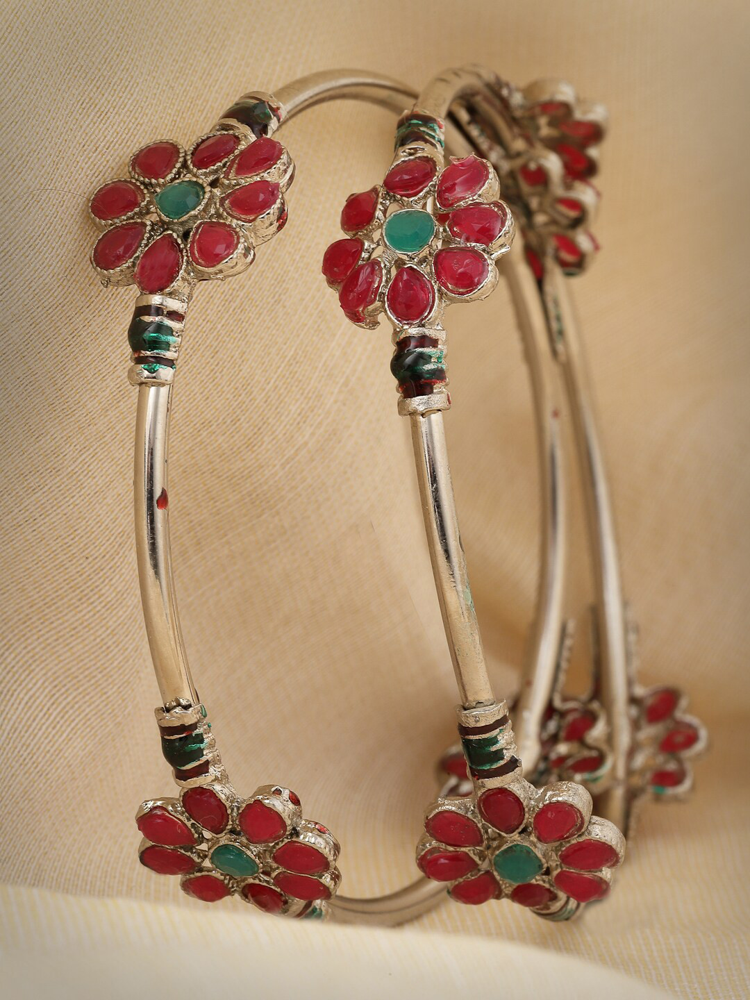 Sukkhi Set Of 2 Rhodium Plated Floral Silver Oxidised Bangle