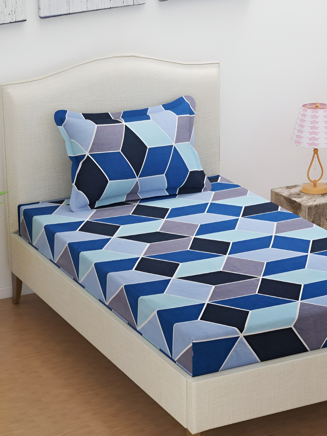 RRC White Geometric Microfiber 144 TC Single Bedsheet with a Pillow Cover-60 x 90 inches