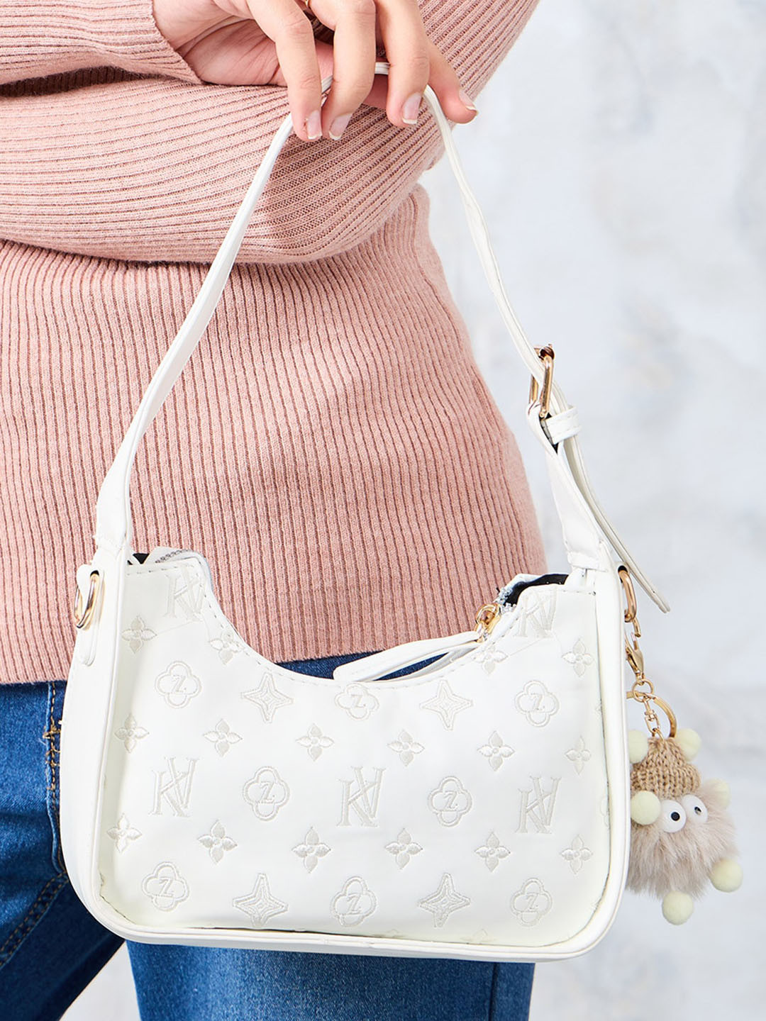 Styli White Printed Bucket Shoulder Bag With Tasells