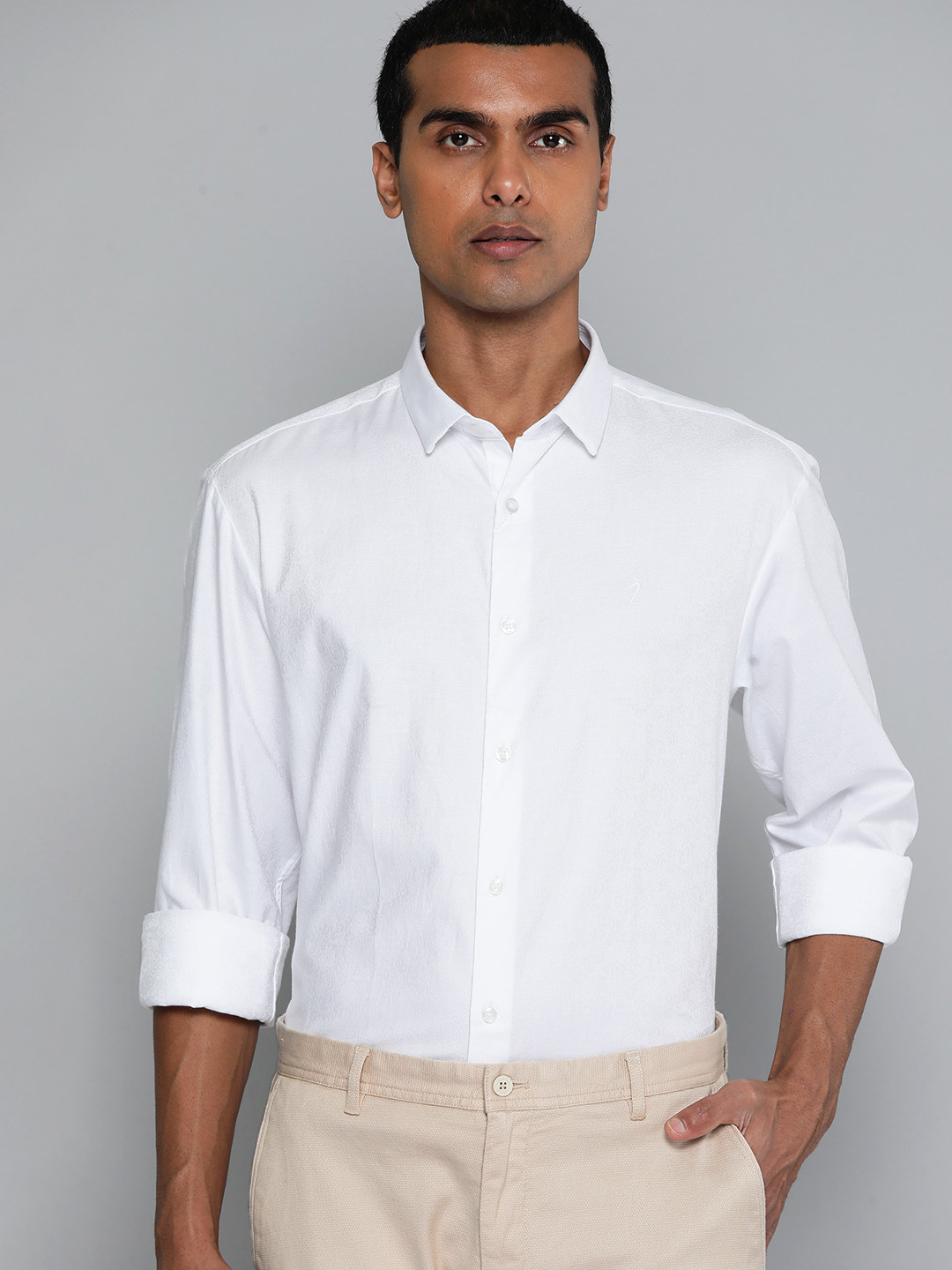 Indian Terrain Slim Fit Floral Woven Design Casual Pure Cotton Shirt