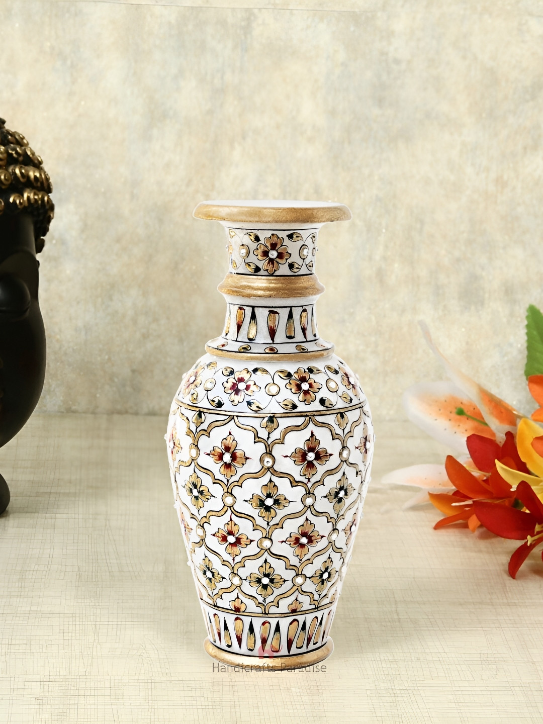 HANDICRAFTS PARADISE Red and Black Marble Showpiece