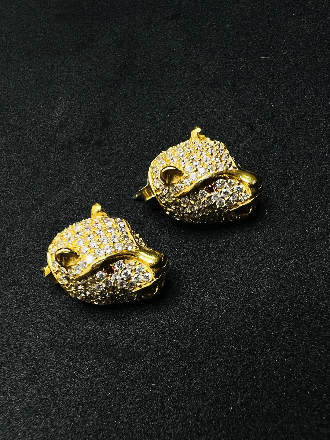 Arte Jewels Gold-Toned Animal Shaped Studs Earrings